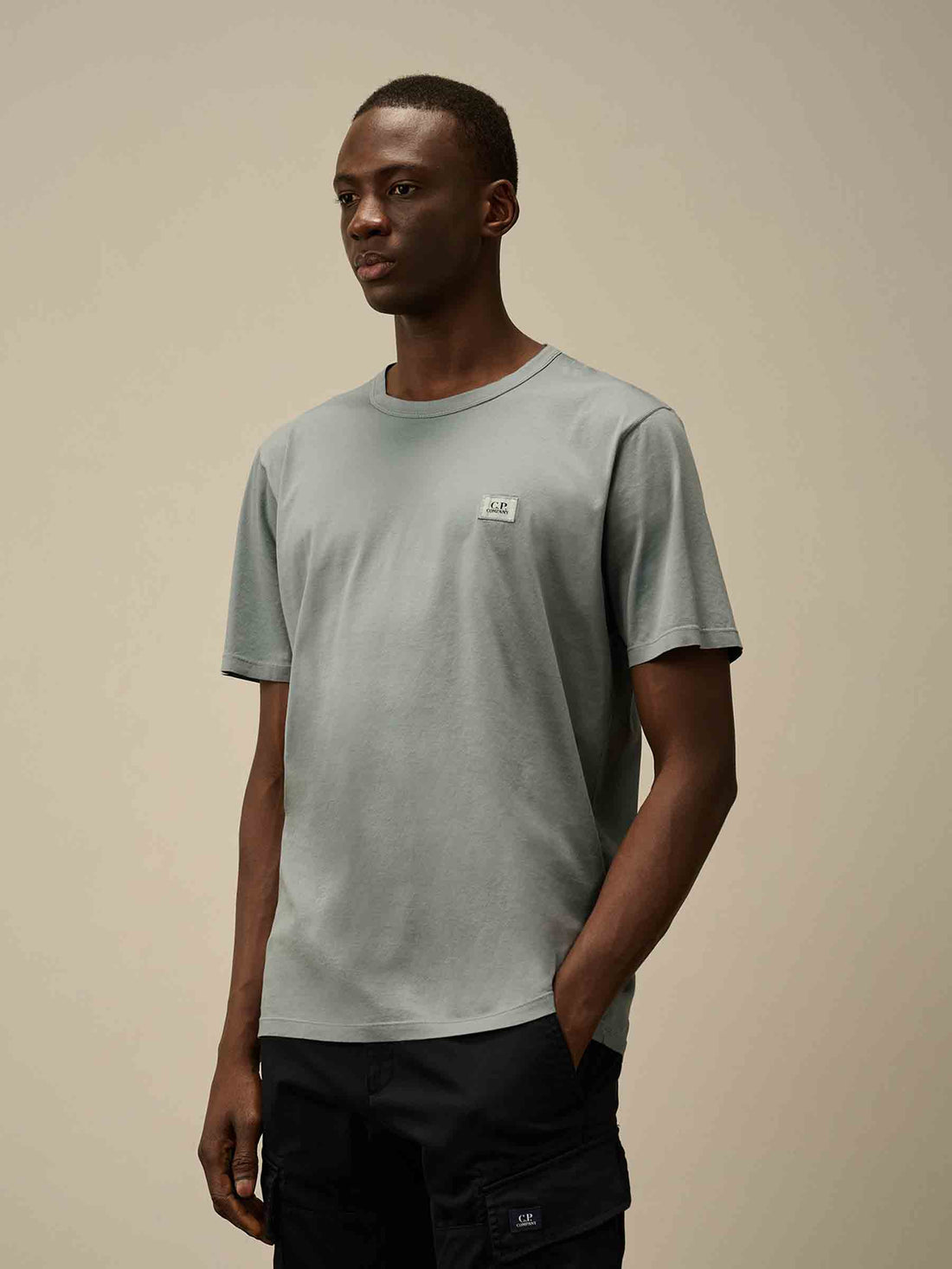 C.P. Company Hombre Barcelona Camiseta Logo Algodón color Azul Celeste sku 553-004270 01 - Foto 2