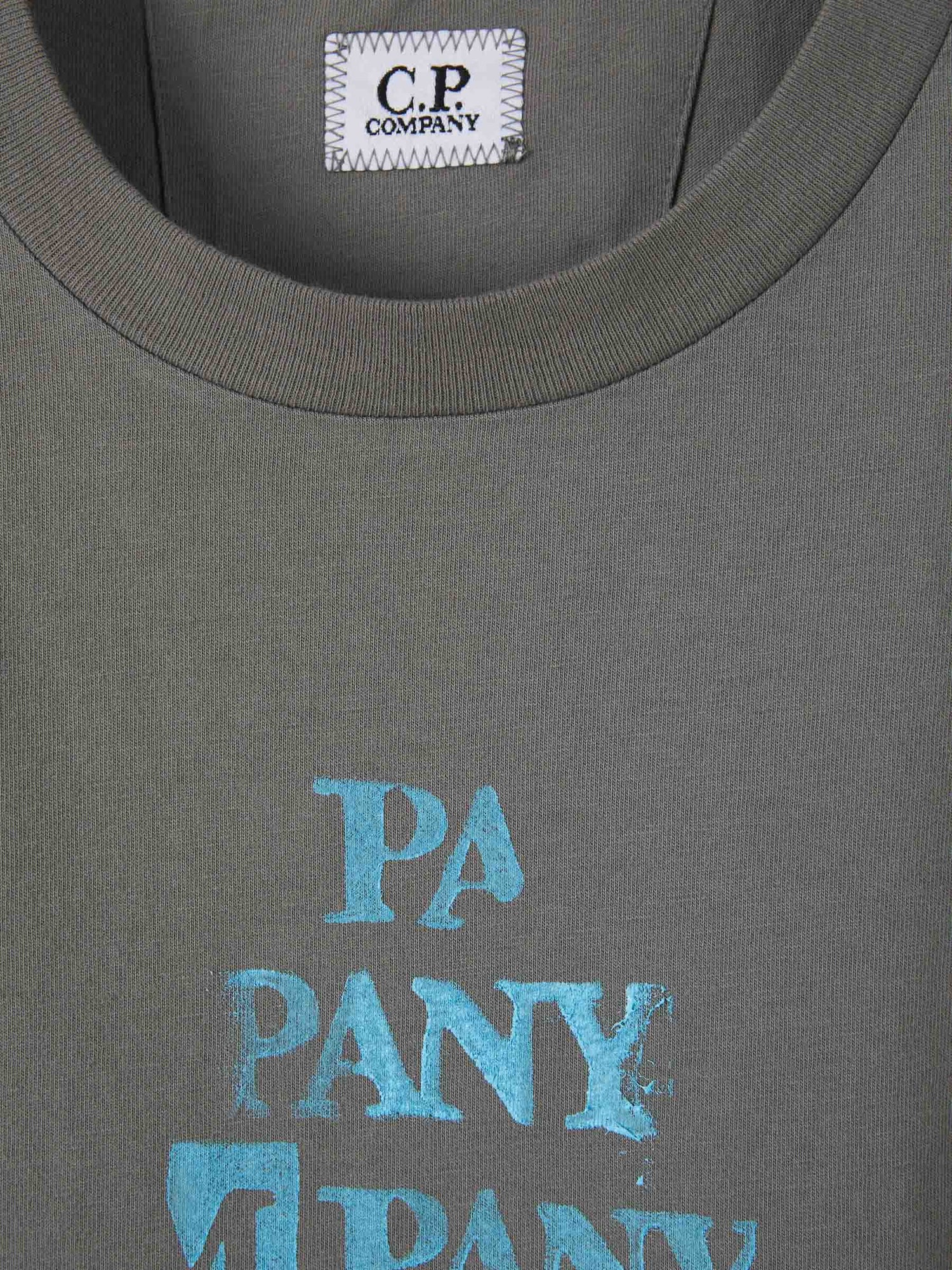 C.P. Company Hombre Barcelona Camiseta Estampada Algodón color Verde Militar sku 553-004271 01 - Foto 3