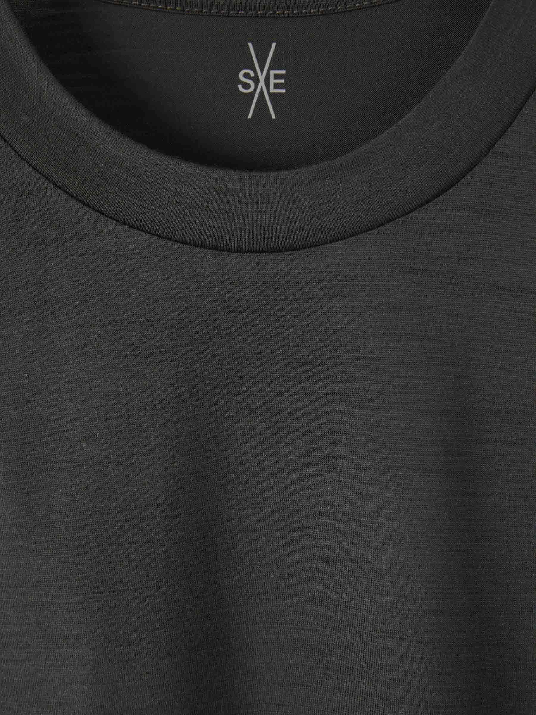 Outlet online Santa Eulalia Hombre Camiseta Cuello Redondo color Verde Militar sku 553-004505 02 - Foto 3