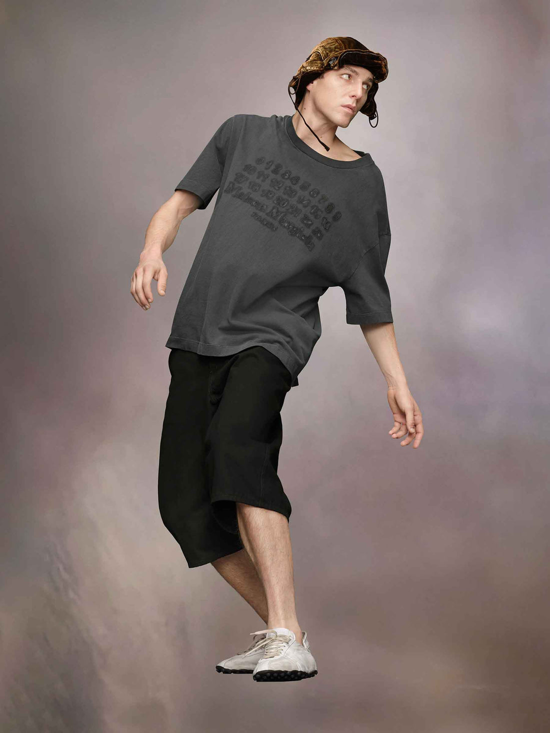 Maison Margiela Hombre Barcelona Camiseta Cuello Redondo color Negro sku 553-004539 02 - Foto 2