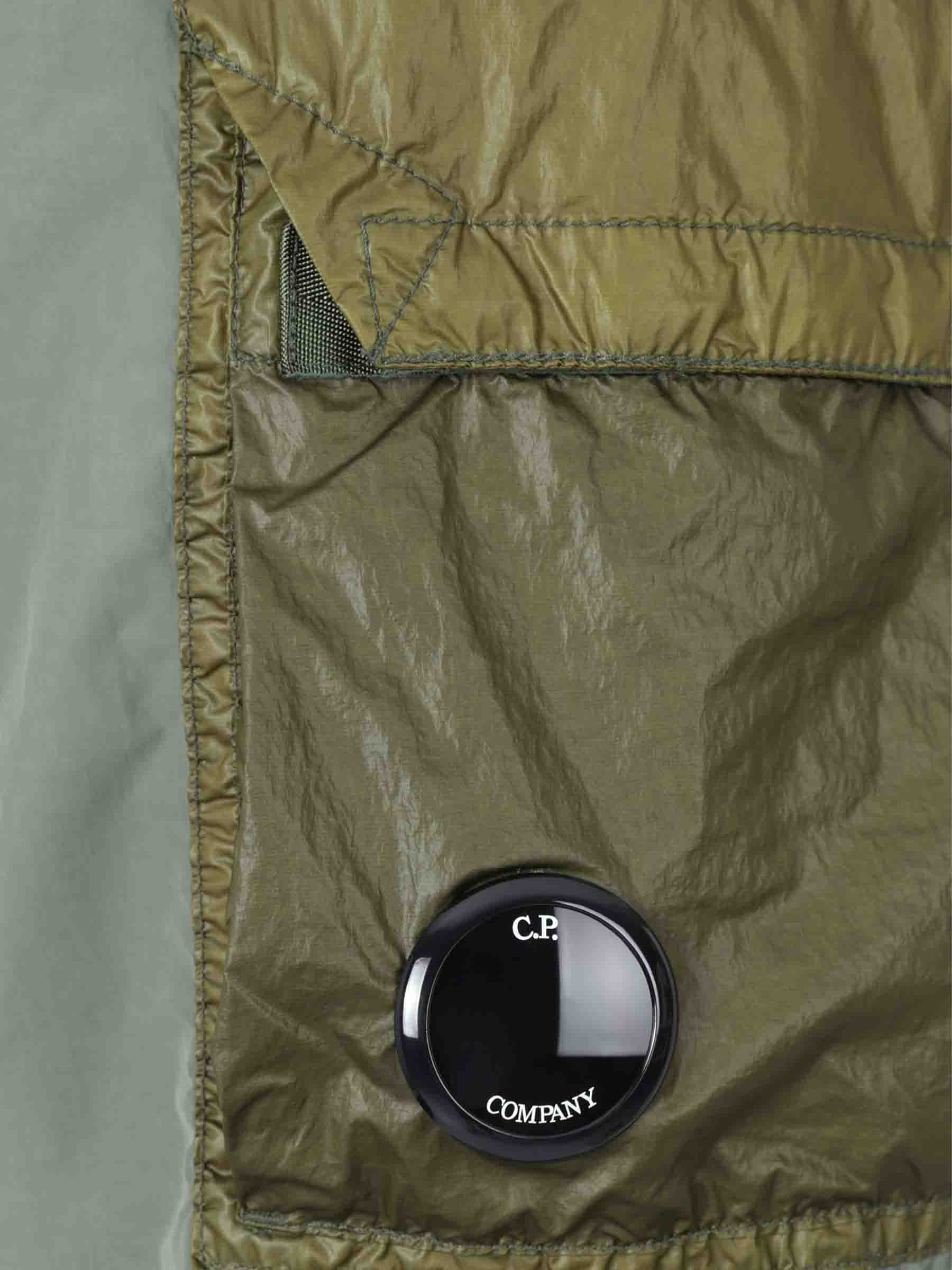 Outlet online C.P. Company Hombre Bañador Flatt Nylon Lens color Verde Oscuro sku 561-001383 01 - Foto 3