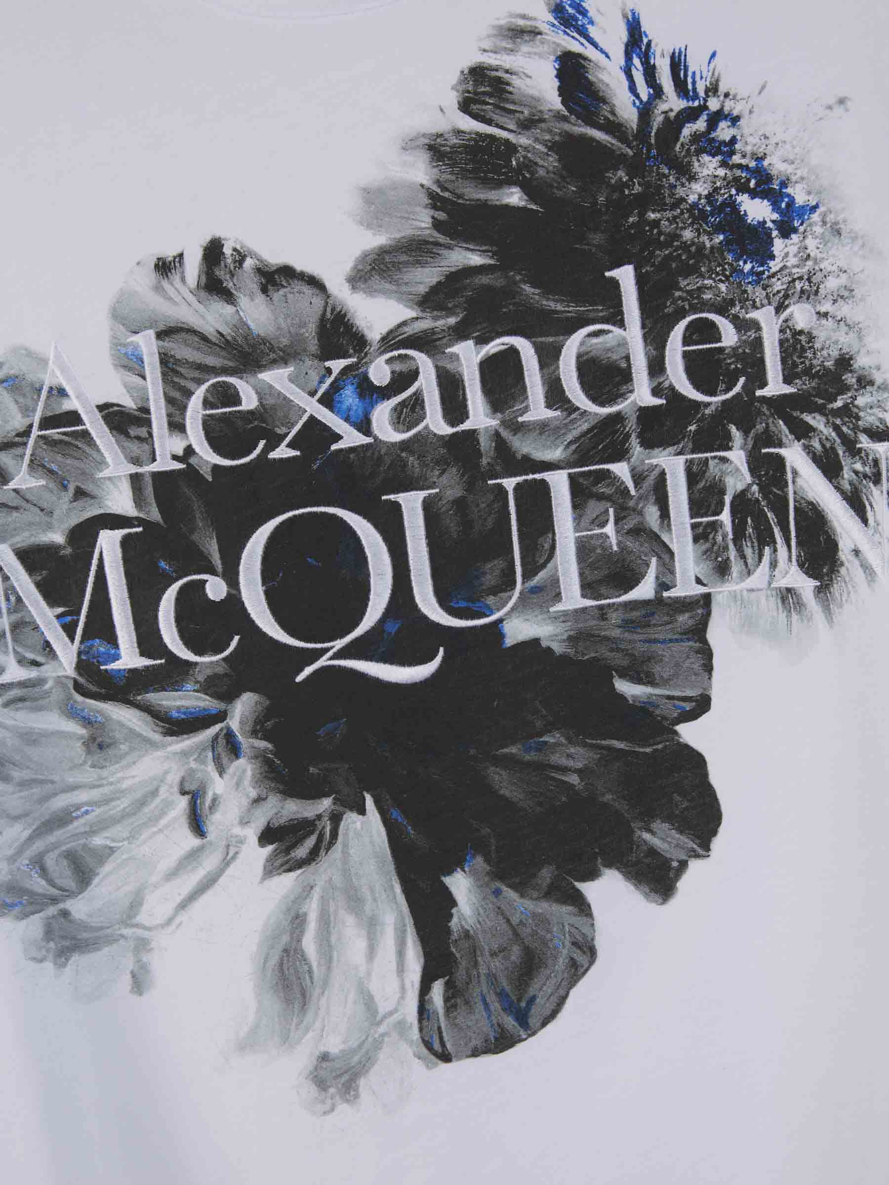 Outlet online McQueen Hombre Camiseta Logo Algodón color Blanco sku 553-003584 01 - Foto 4