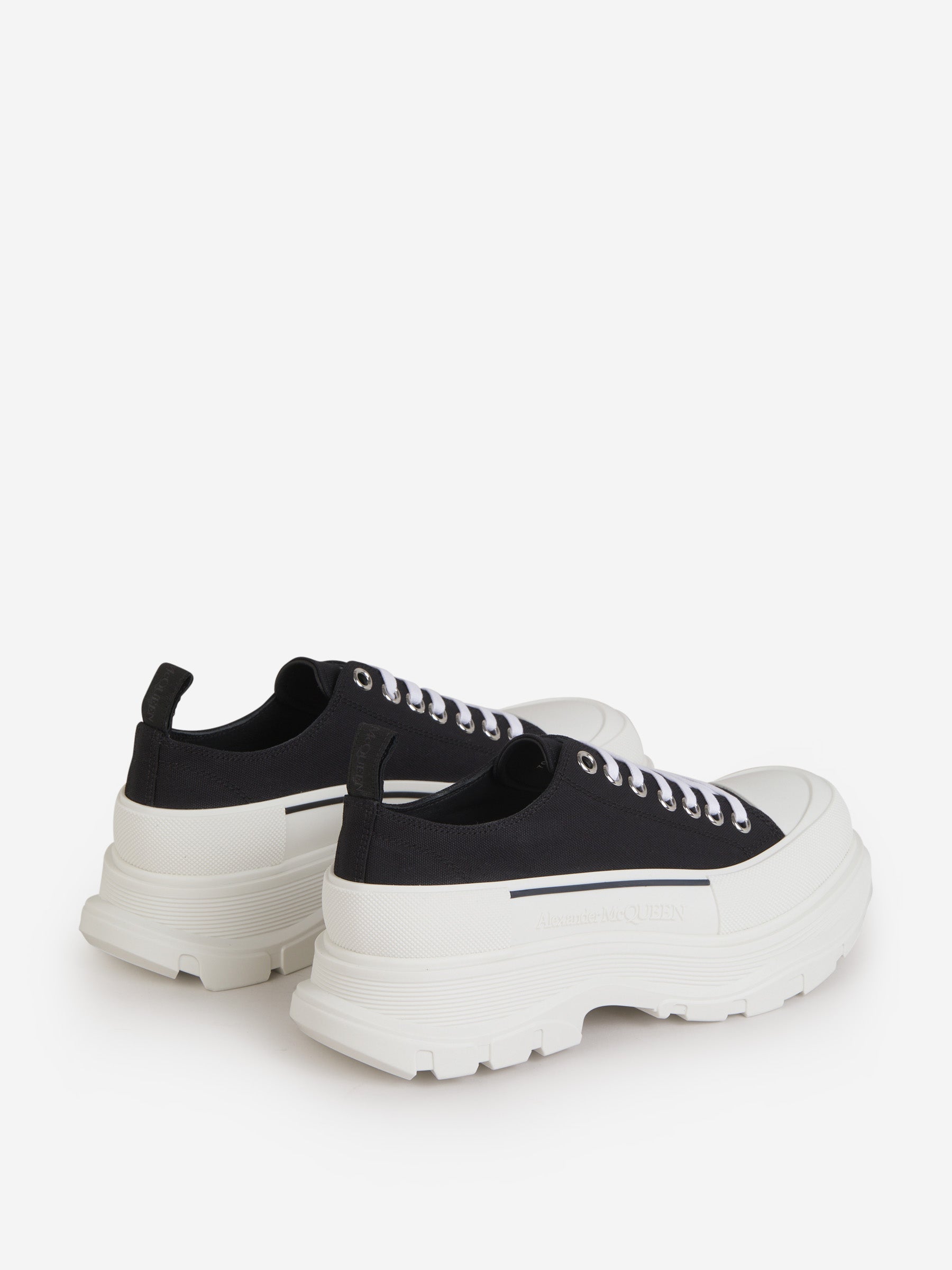 Outlet online Alexander McQueen Hombre Sneakers Tread Slick color Negro sku 611-004197 01 - Foto 3