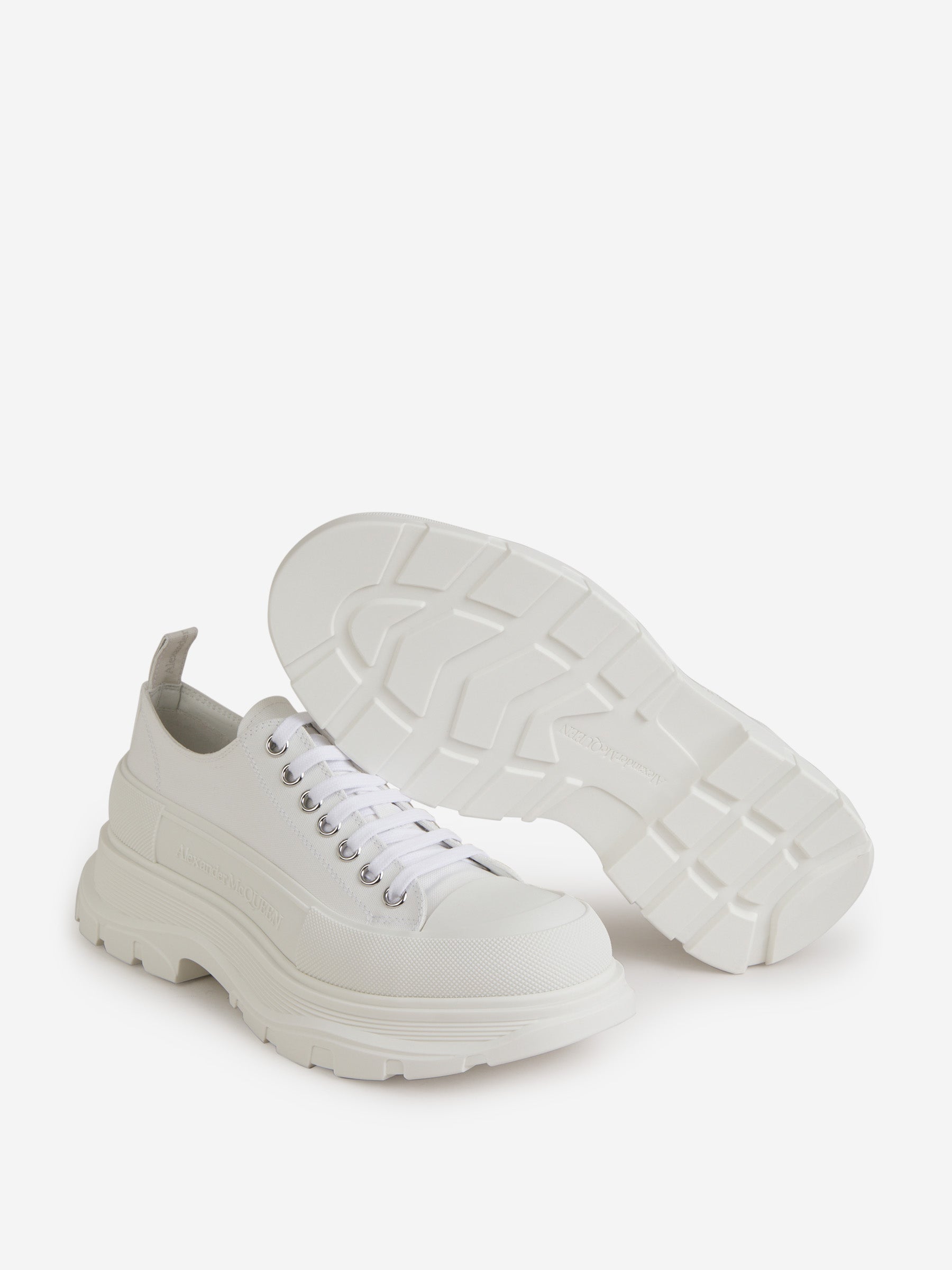 Outlet online Alexander McQueen Hombre Sneakers Tread Slick color Negro sku 611-004197 01 - Foto 8