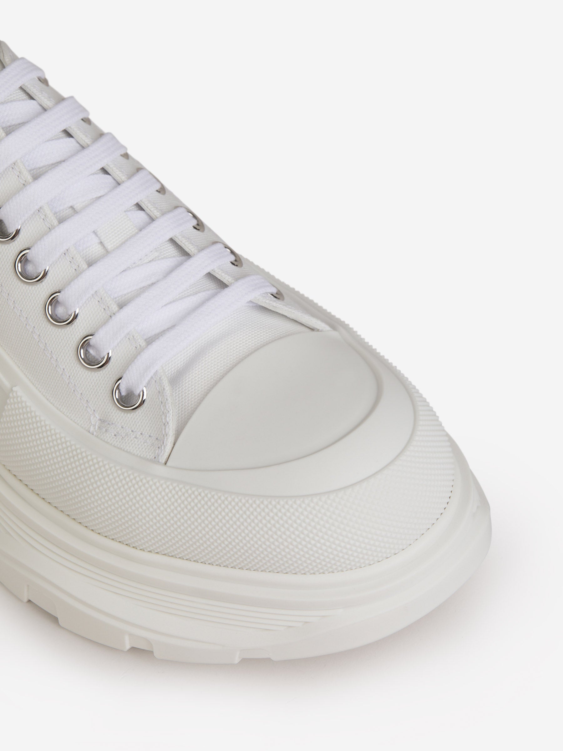 Outlet online Alexander McQueen Hombre Sneakers Tread Slick color Negro sku 611-004197 01 - Foto 9