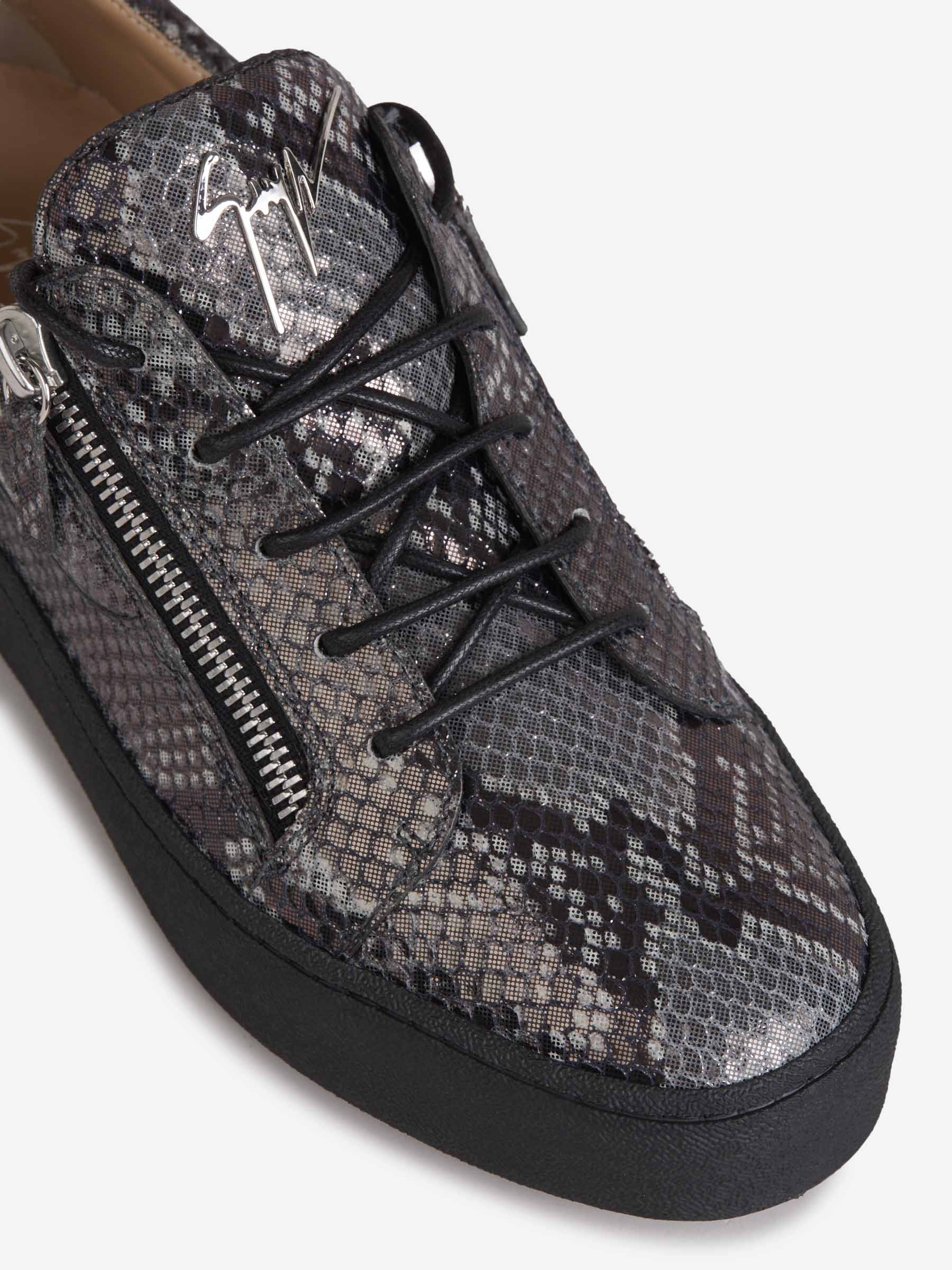 Outlet online Giuseppe Zanotti Hombre Sneakers Frankie color Blanco sku 616-001972 01 - Foto 4