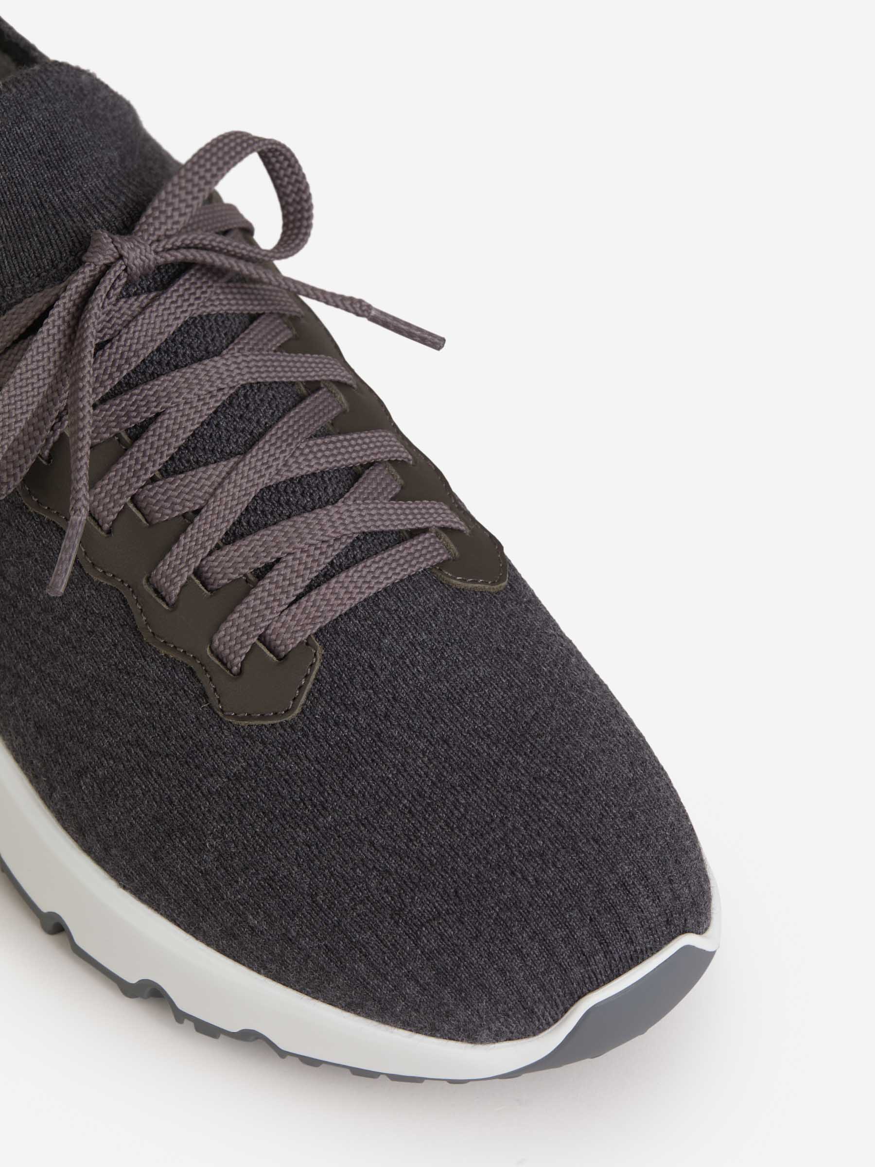 Outlet online Brunello Cucinelli Hombre Sneakers Punto Logo color Gris Oscuro sku 616-002445 01 - Foto 5