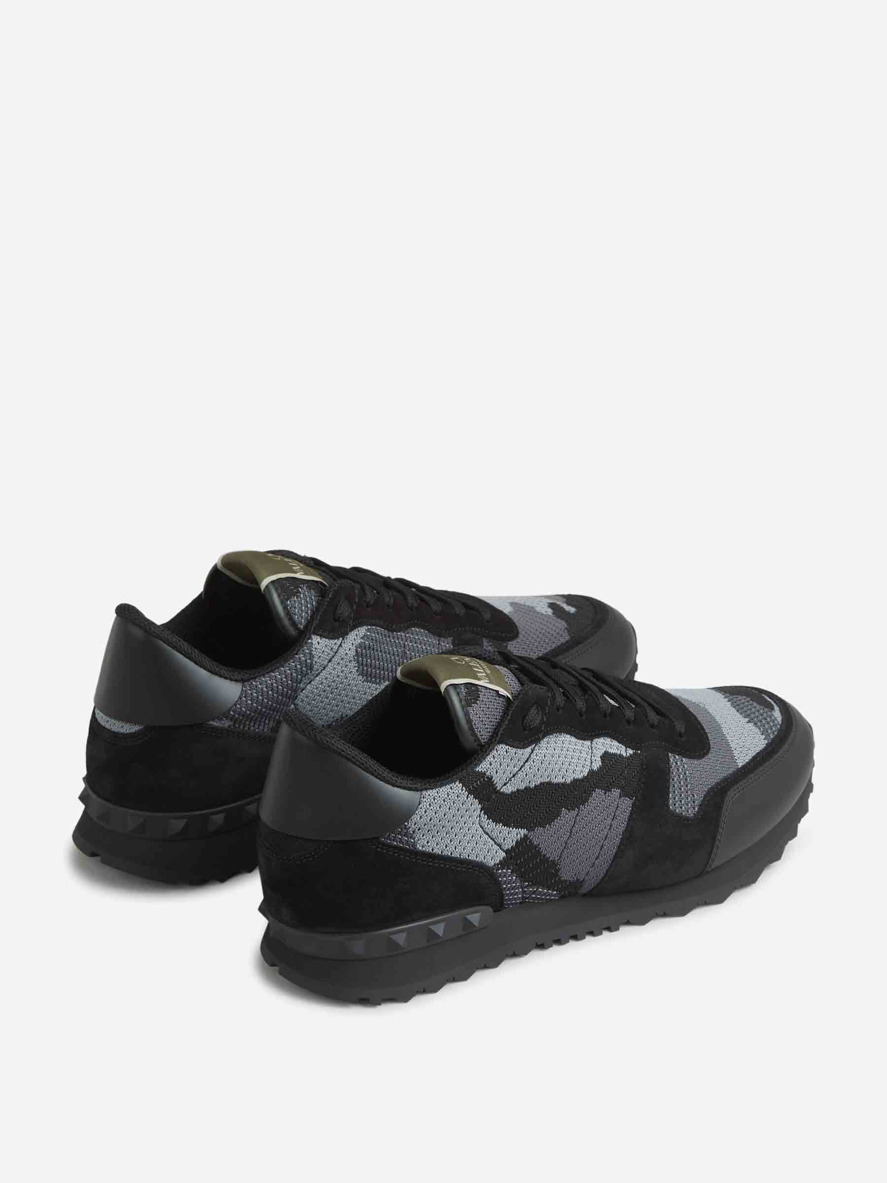 Valentino Garavani Hombre Barcelona Sneakers Rockrunner Camouflage color Negro sku 616-002999 01 - Foto 3