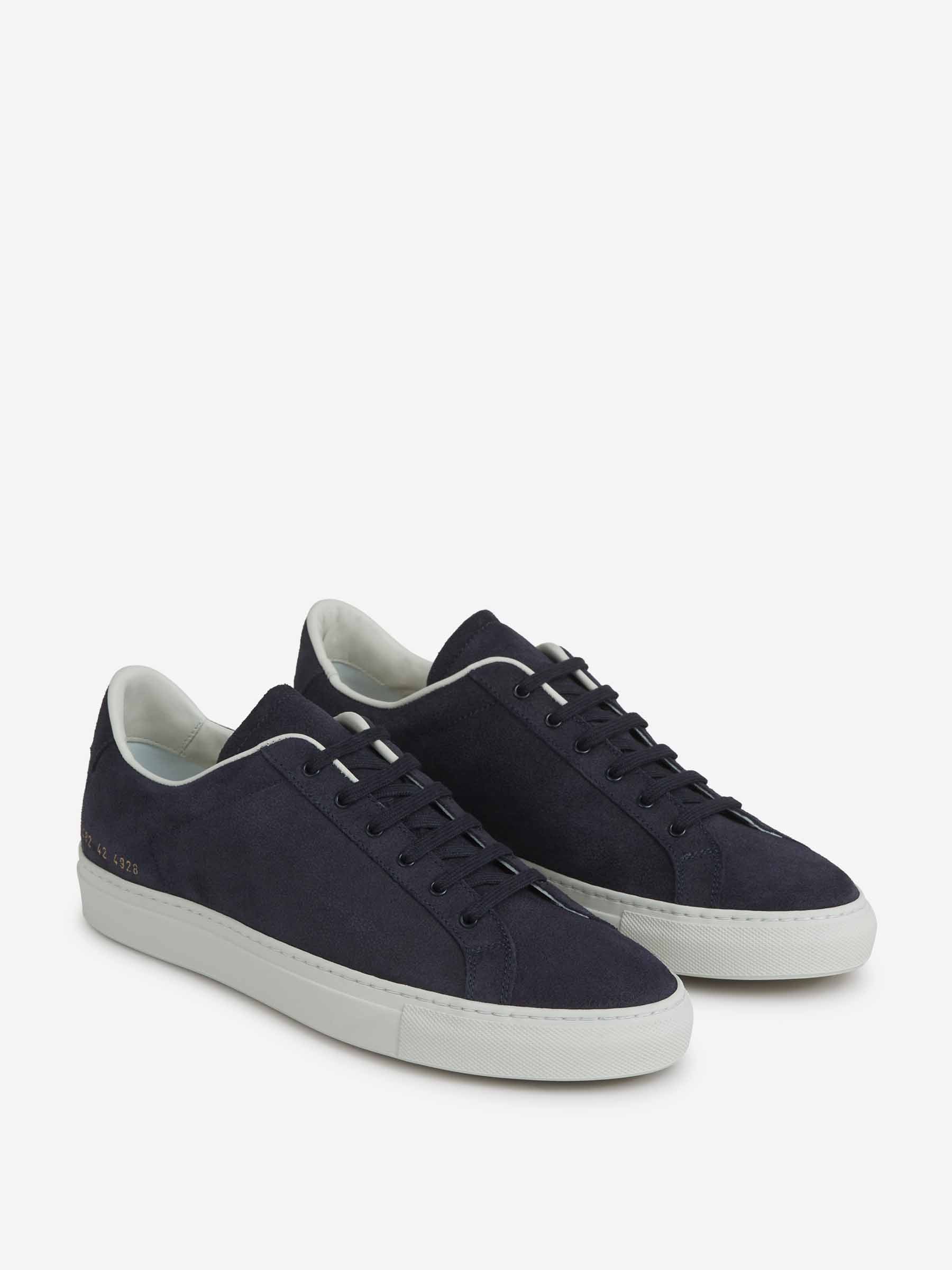 Common Projects Hombre Barcelona Sneakers Ante 2482 color Azul Marino sku 616-003019 02 - Foto 2