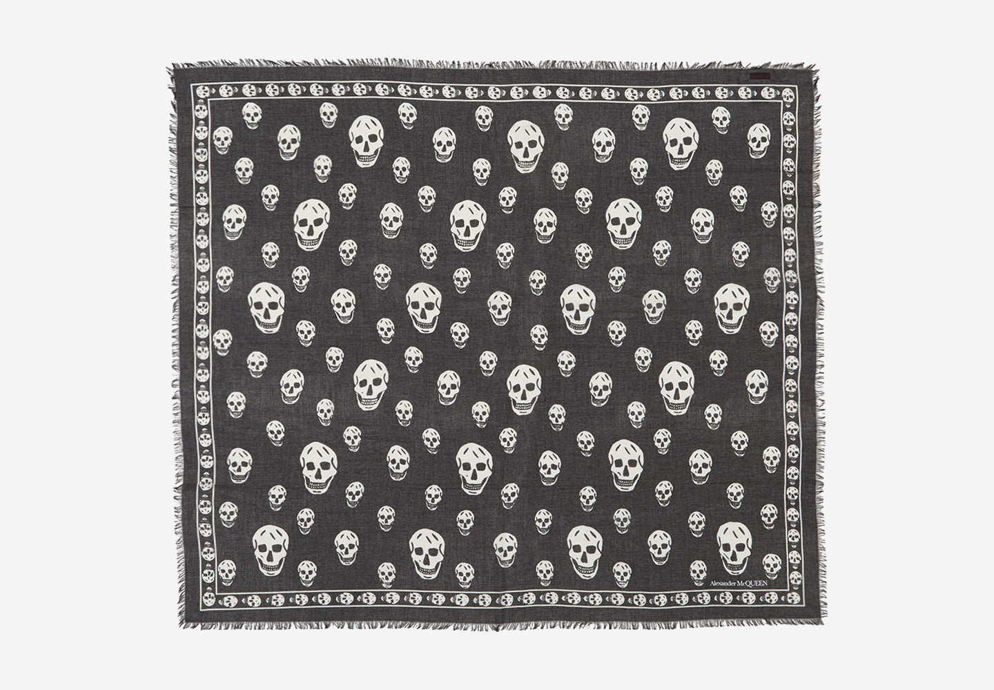 Outlet online McQueen Hombre Fular Skull color Negro sku 630-001407 01 - Foto 1
