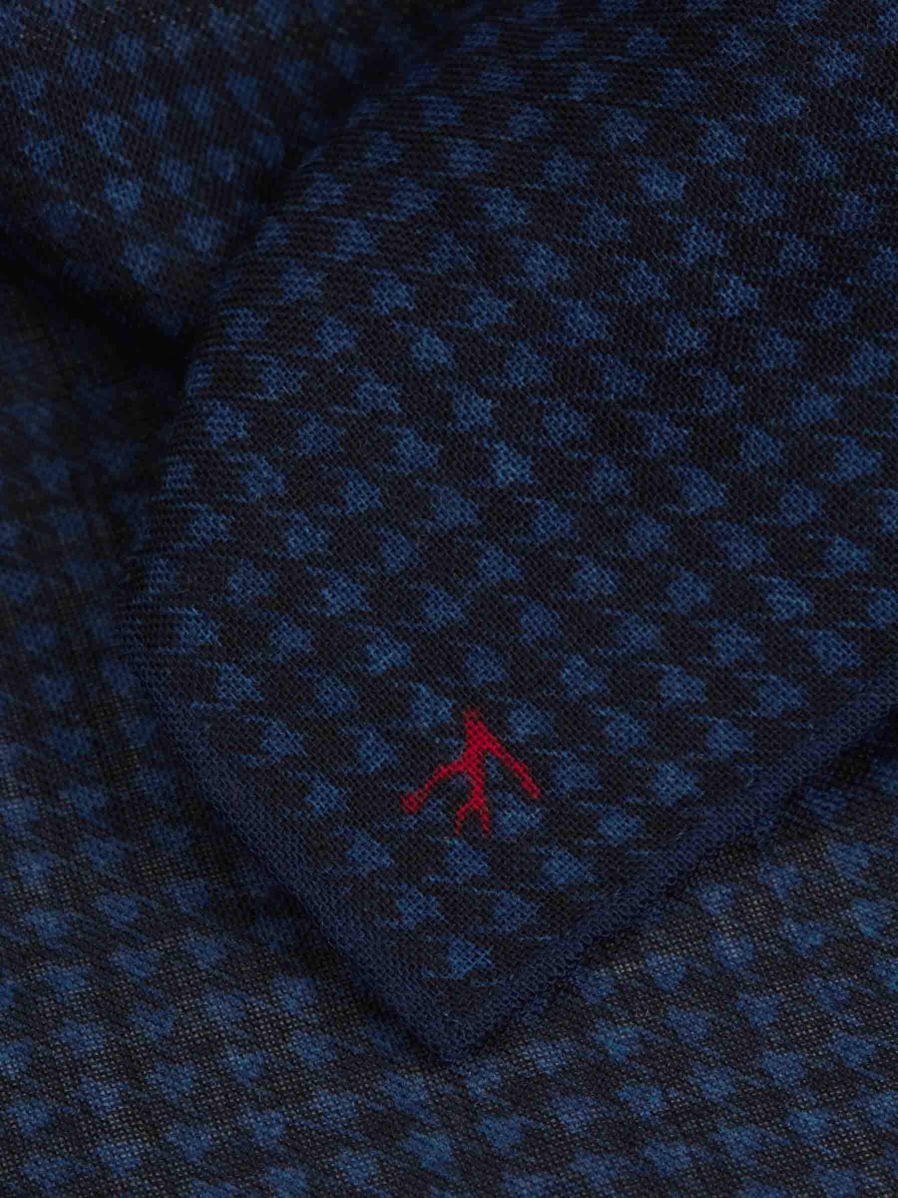 Outlet online Isaia Hombre Pochette Motivo Geométrico color Azul Noche sku 654-000253 00 - Foto 3