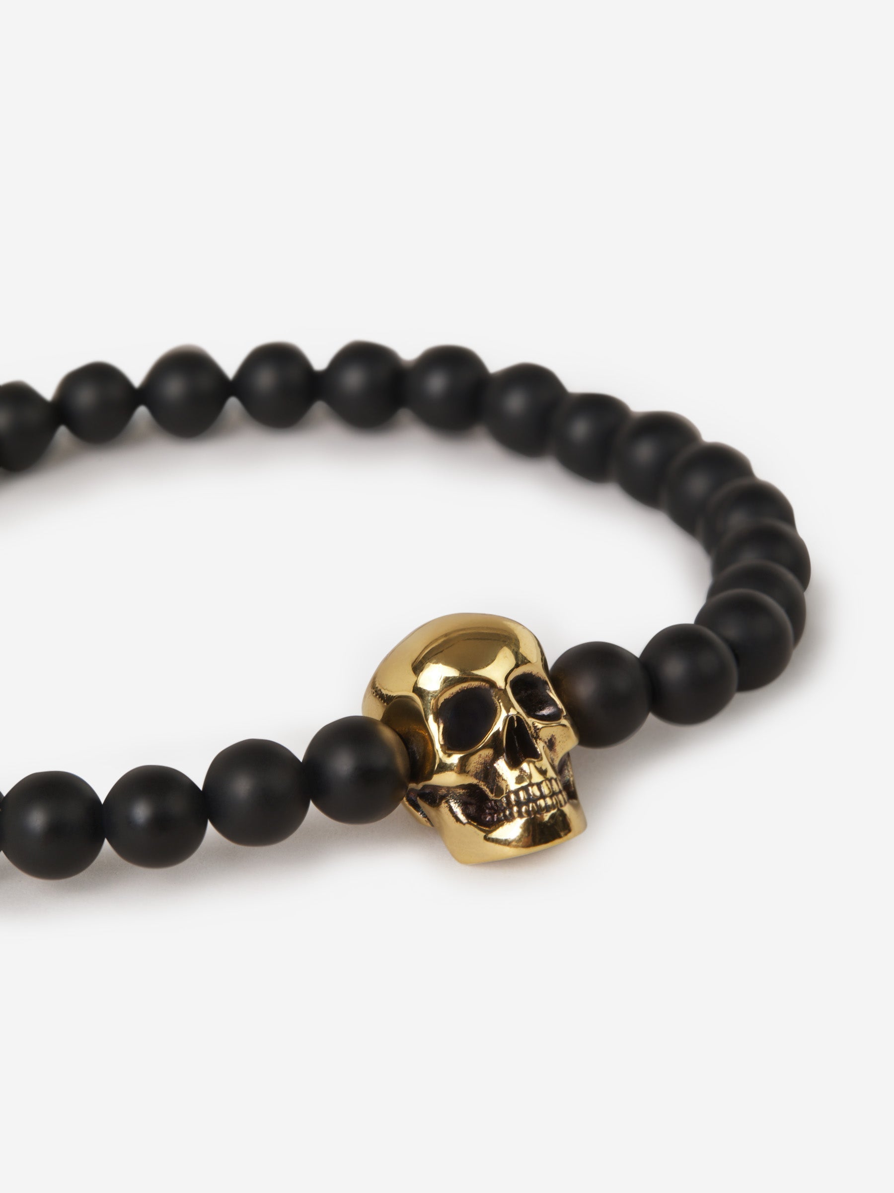Outlet online McQueen Hombre Brazalete Cuentas Calavera color Negro sku 682-000488 01 - Foto 2