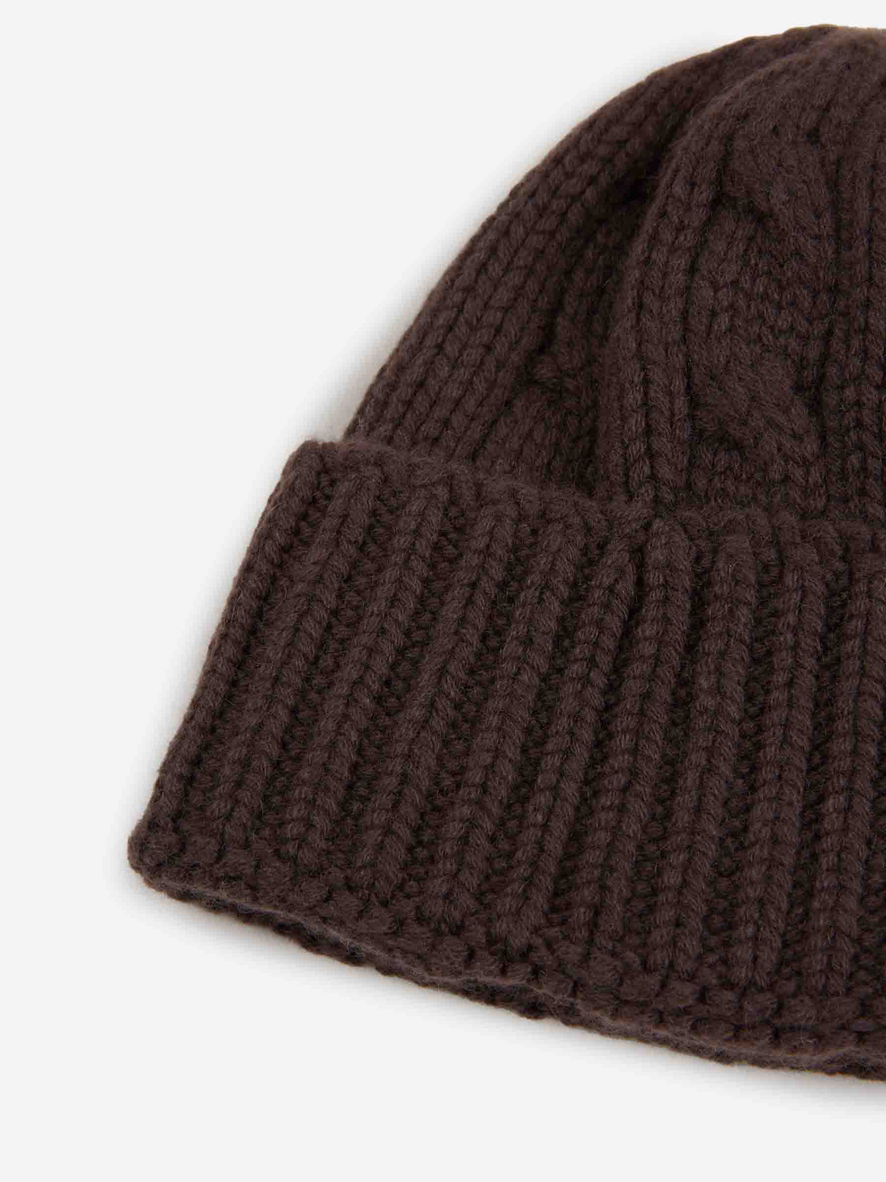 Outlet online Santa Eulalia Hombre Gorro Punto Cachemira color Marrón Oscuro sku 689-000032 02 - Foto 3