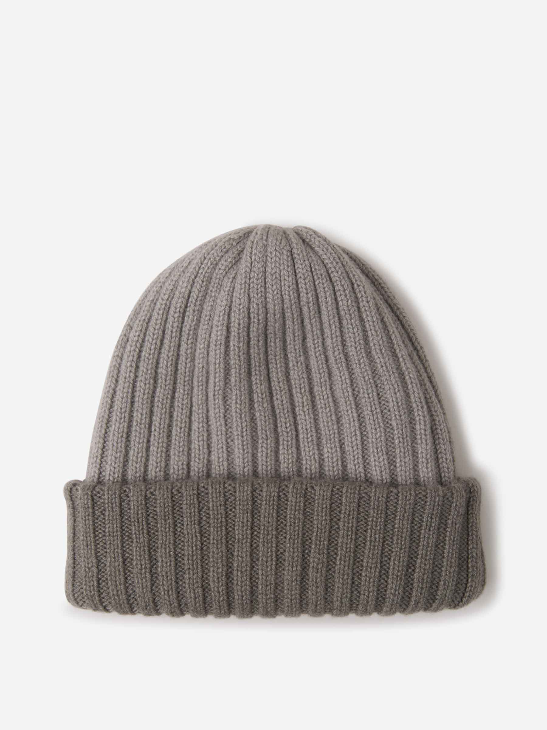 Outlet online Fedeli Hombre Gorro Cashmere Canalé color Gris Piedra sku 695-000750 03 - Foto 8