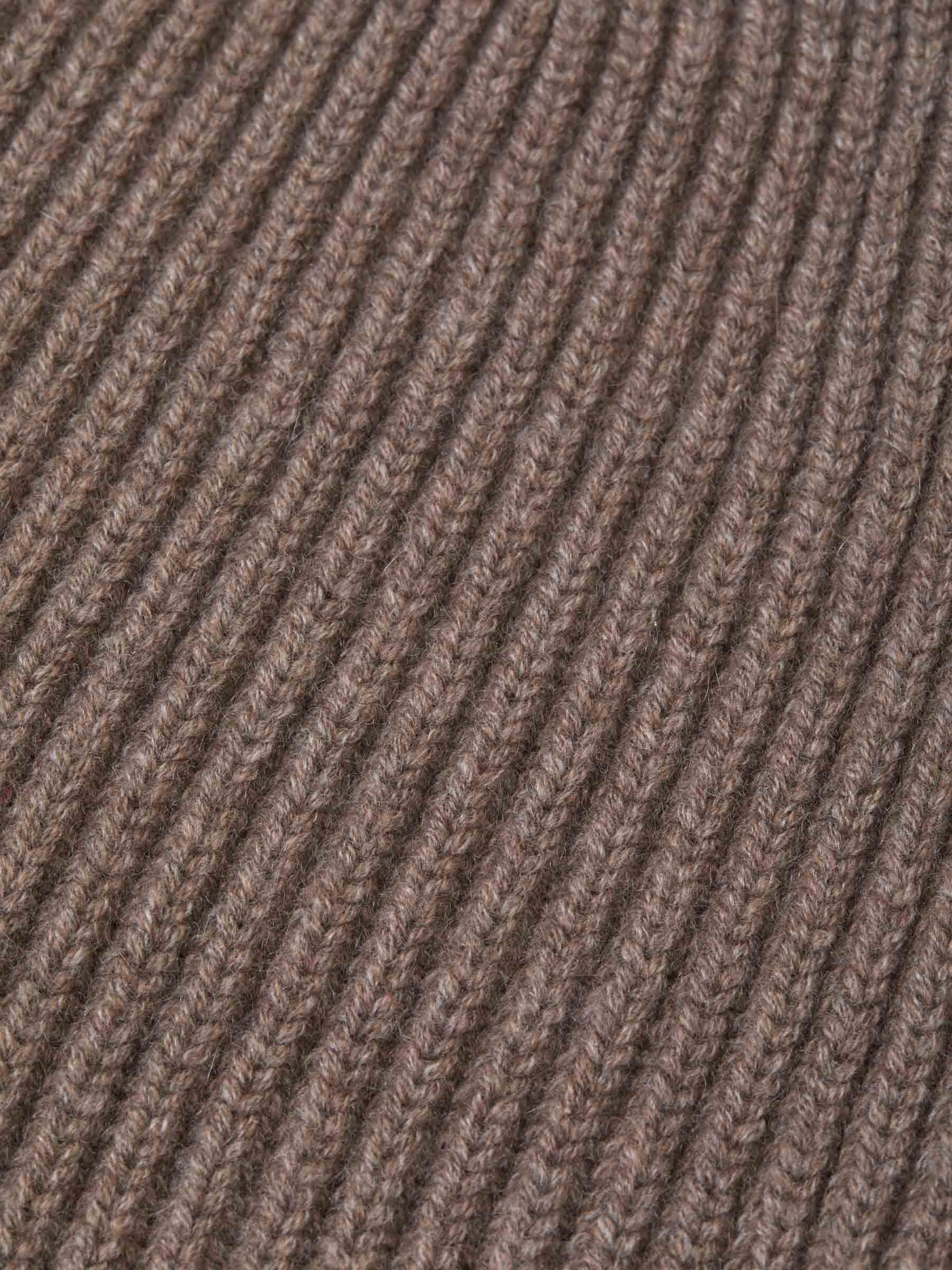Outlet online Fedeli Hombre Gorro Punto Cashmere color Gris Piedra sku 695-000992 02 - Foto 8