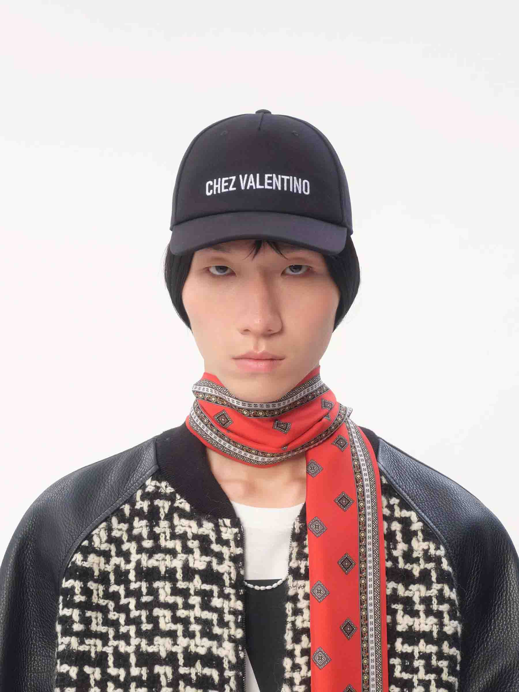 Outlet online Valentino Garavani Hombre Gorra Béisbol Algodón color Negro sku 695-001813 01 - Foto 2