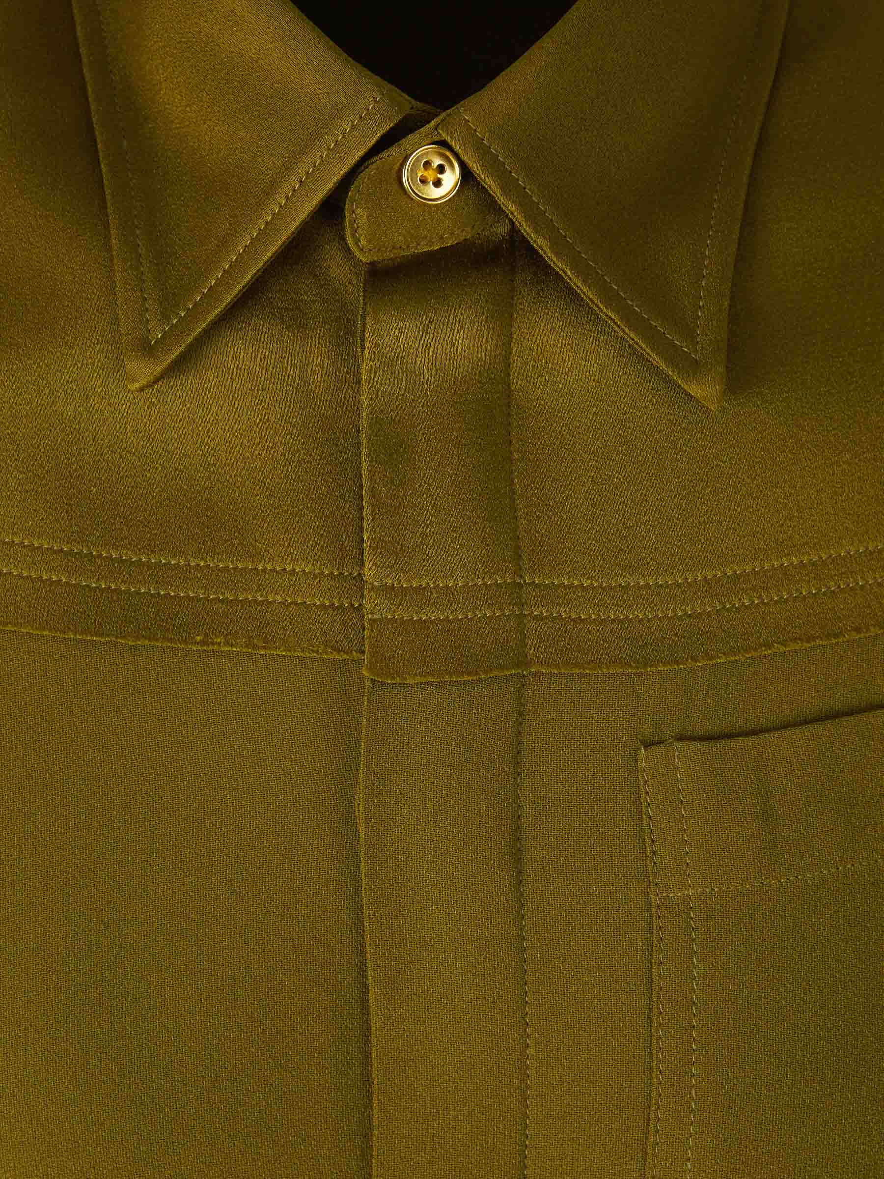 Ami Paris Mujer Barcelona Blusa Crepé Botones color Verde sku 702-000462 02 - Foto 3