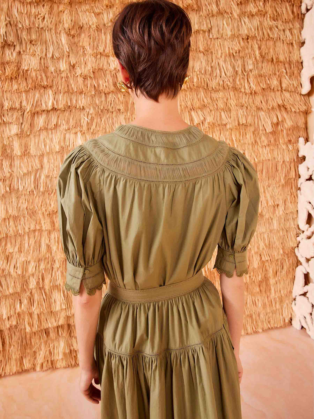 Ulla Johnson Mujer Barcelona Top Holgado Dylan color Verde Militar sku 703-002330 01 - Foto 2