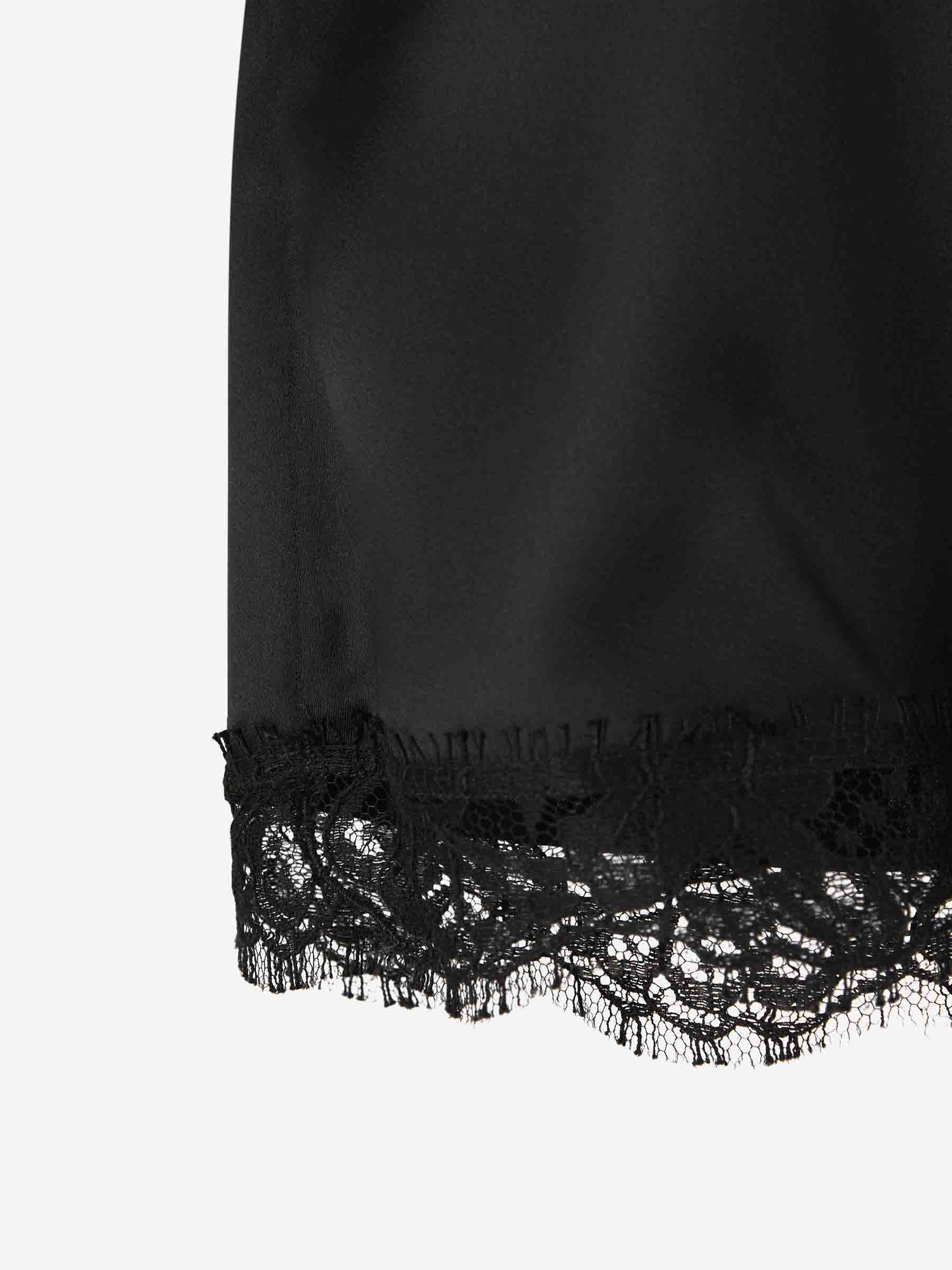 Alexander McQueen Mujer Barcelona Top Satinado Cuello V color Negro sku 703-002338 01 - Foto 4