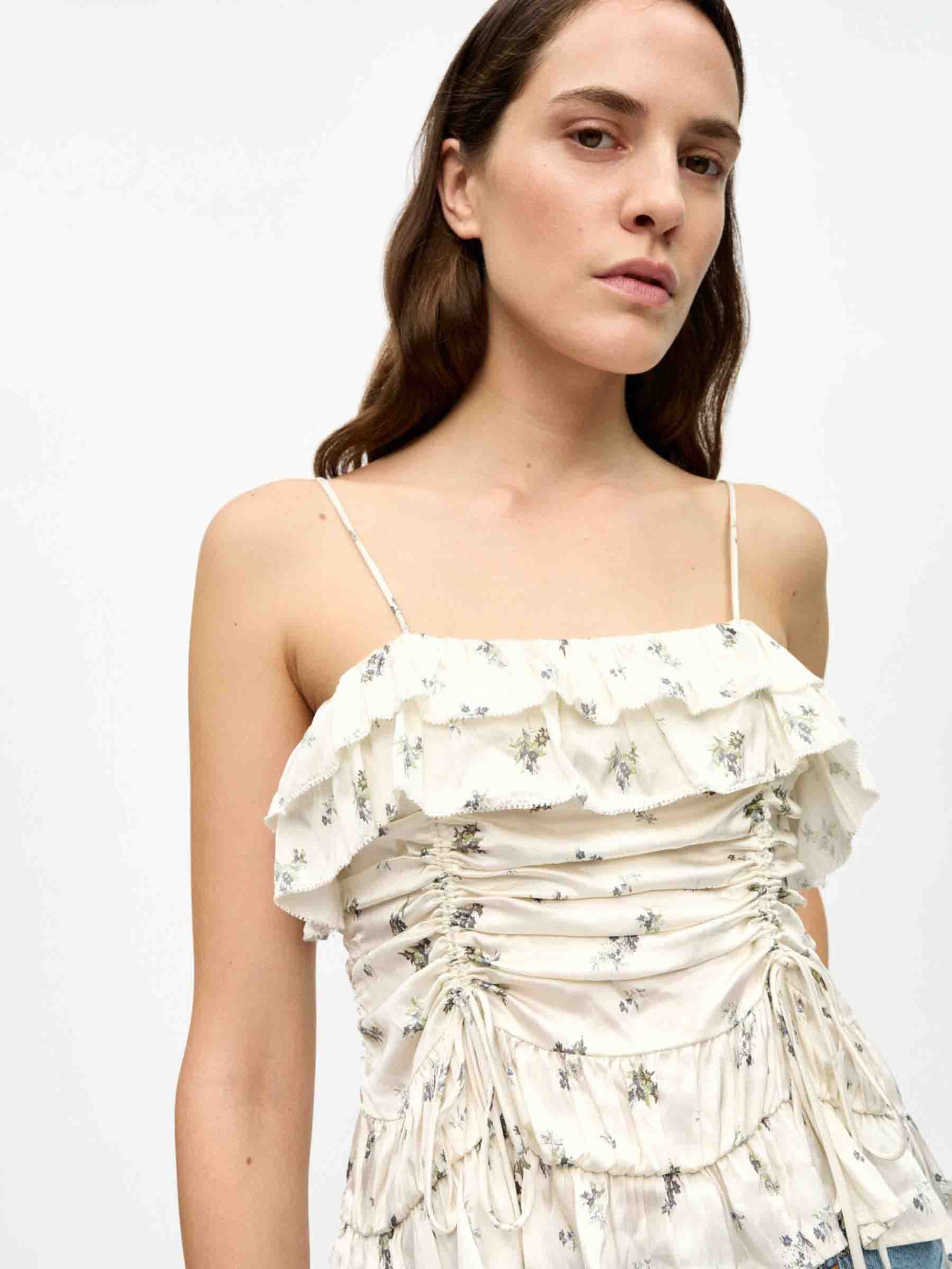 Ganni Mujer Barcelona Top Satén Estampado color Blanco sku 703-002362 01 - Foto 4