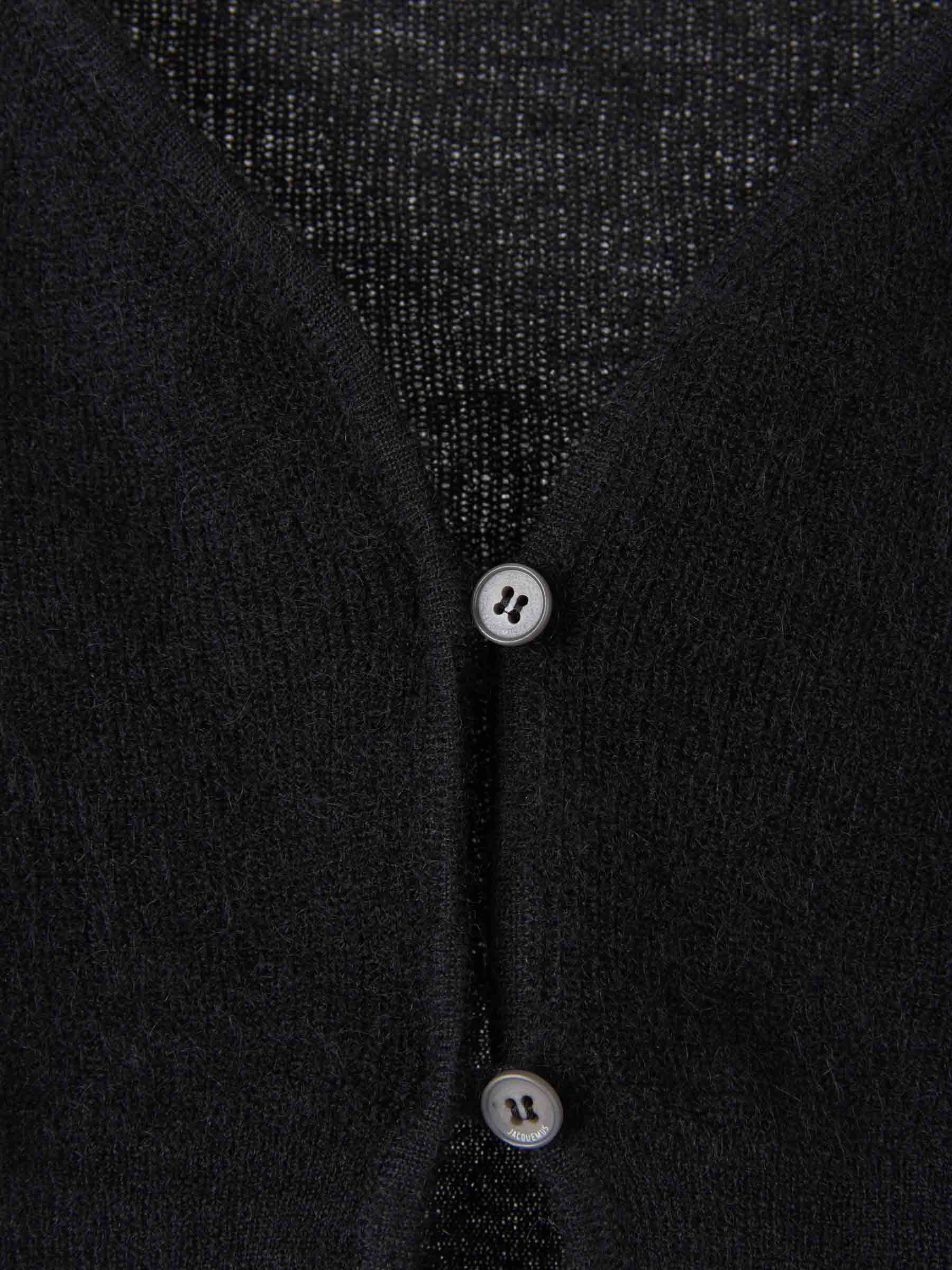 Outlet online Jacquemus Mujer Le Cardigan Alzou color Negro sku 713-000263 01 - Foto 4