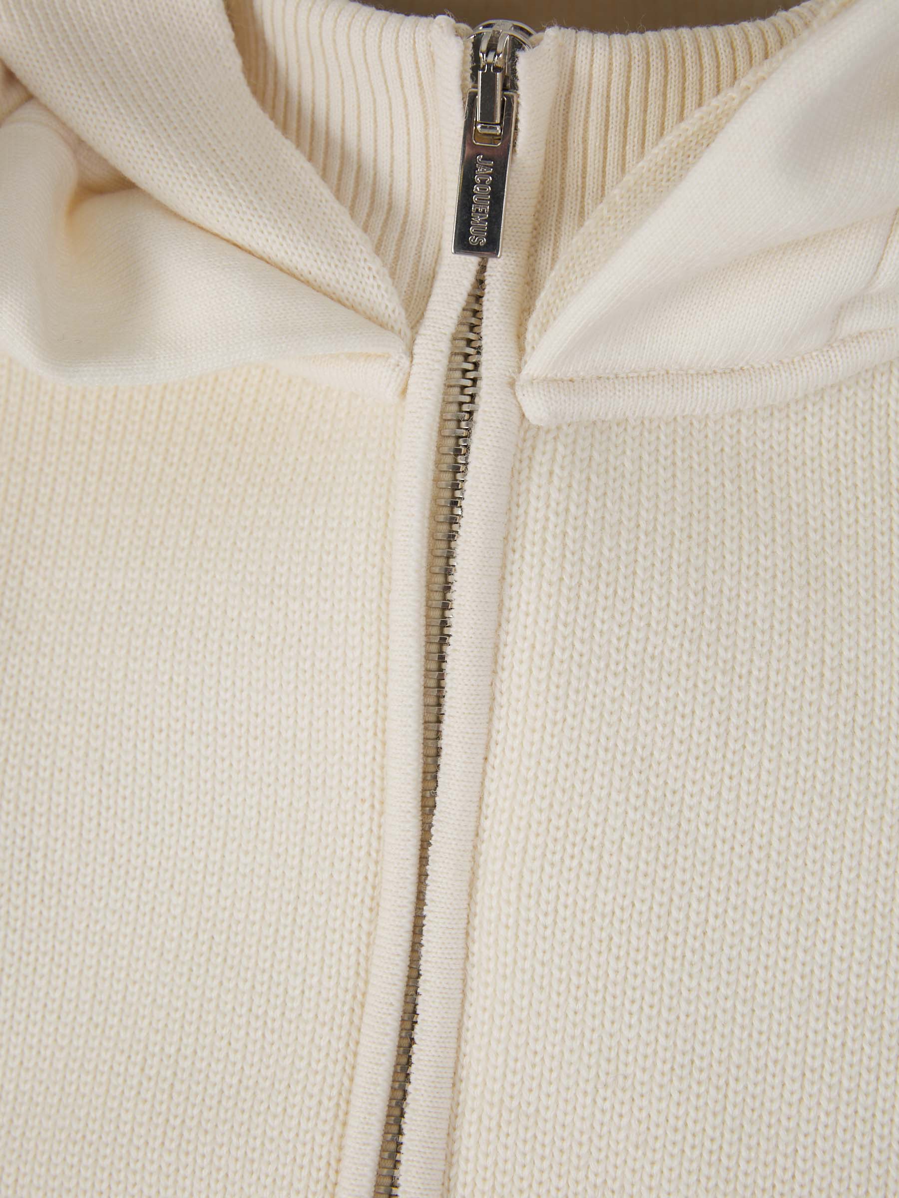 Outlet online Jacquemus Mujer Sudadera La Maille Crinoline color Beis sku 713-000264 01 - Foto 4