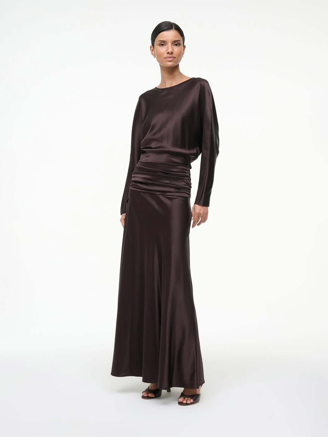 Outlet online Staud Mujer Vestido Maxi Freda color Marrón Oscuro sku 721-000640 01 - Foto 2