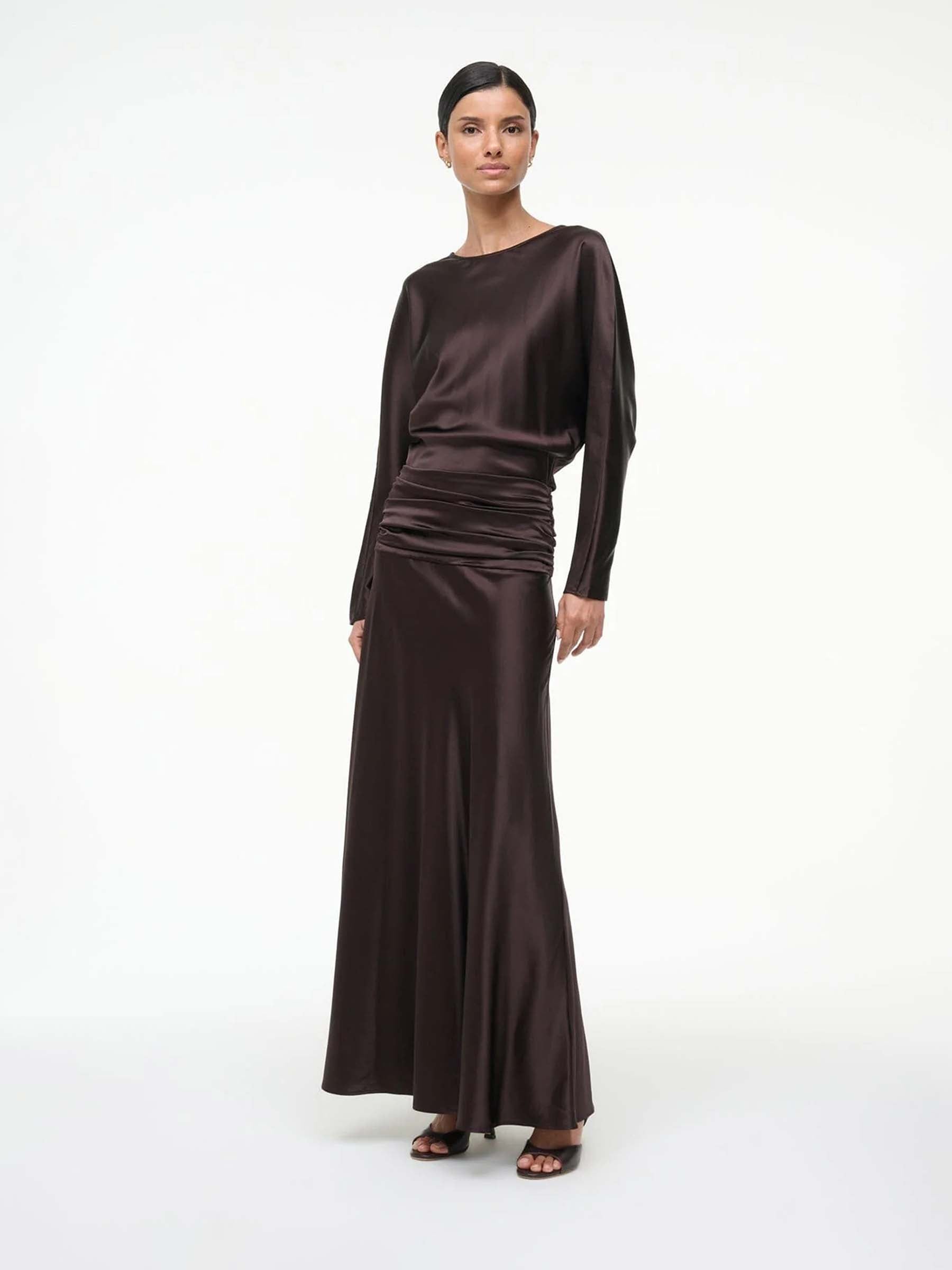 Outlet online Staud Mujer Vestido Maxi Freda color Marrón Oscuro sku 721-000640 01 - Foto 2