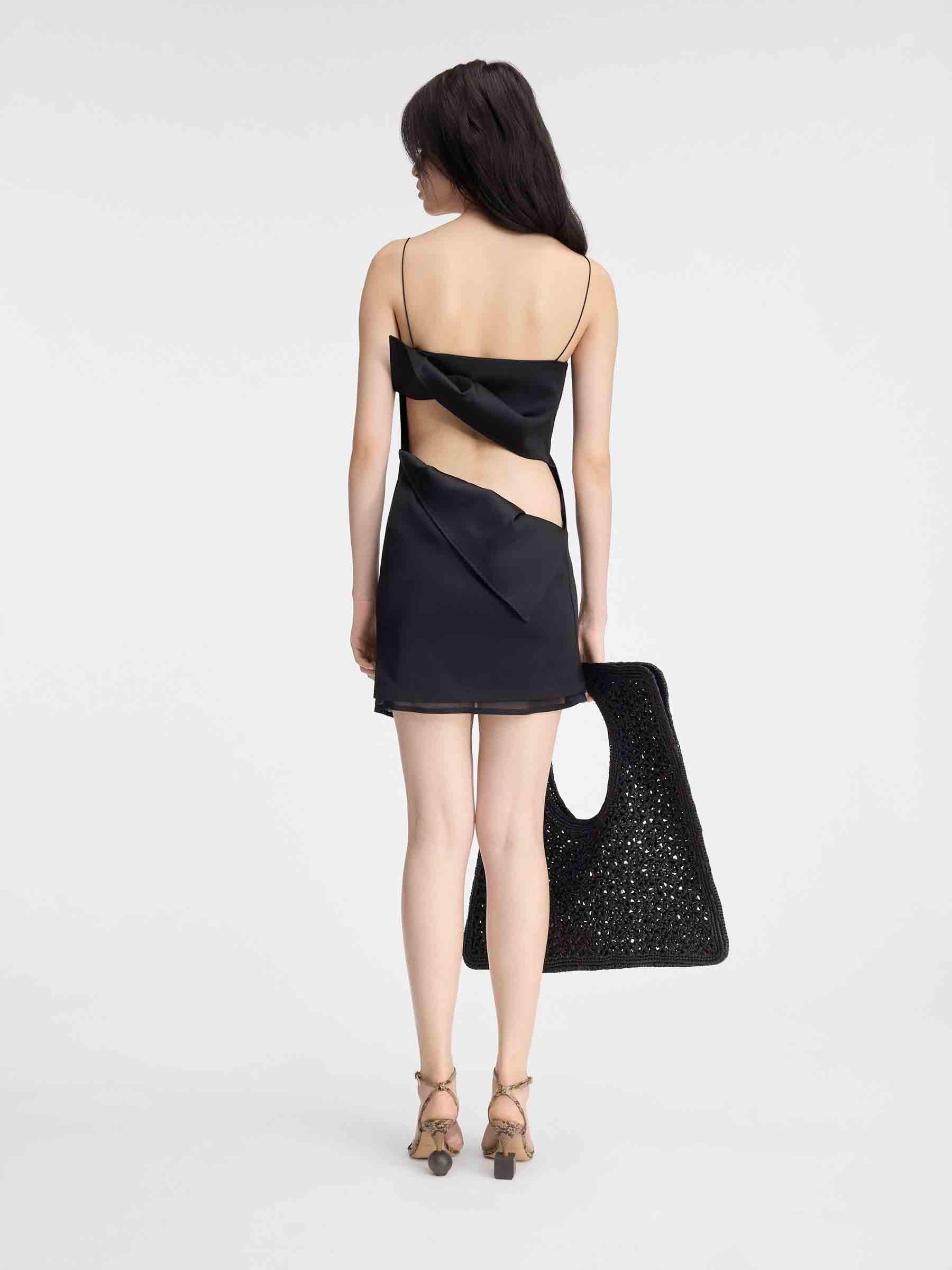 Outlet online Jacquemus Mujer Vestido Mini Elica color Negro sku 731-005945 01 - Foto 5