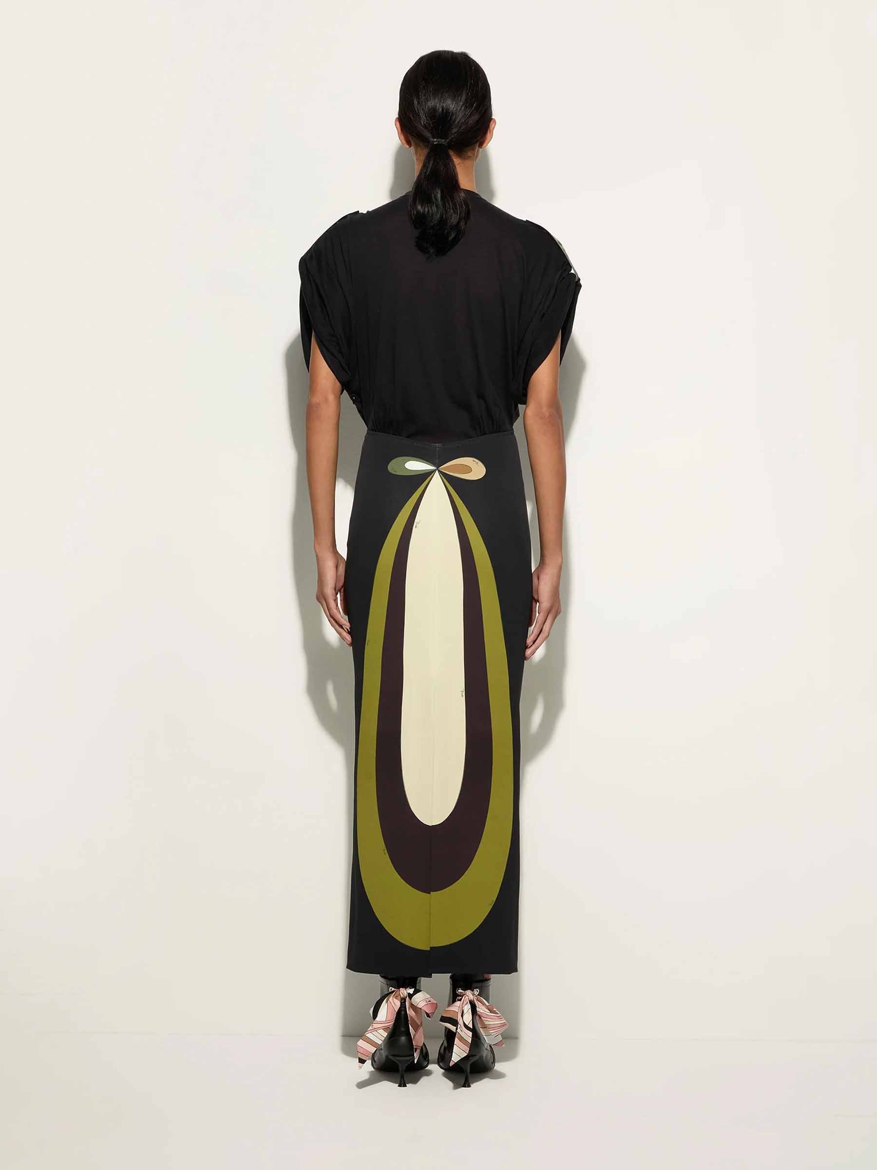 Pucci Mujer Barcelona Vestido Maxi Maddalena color Negro sku 732-001463 01 - Foto 3