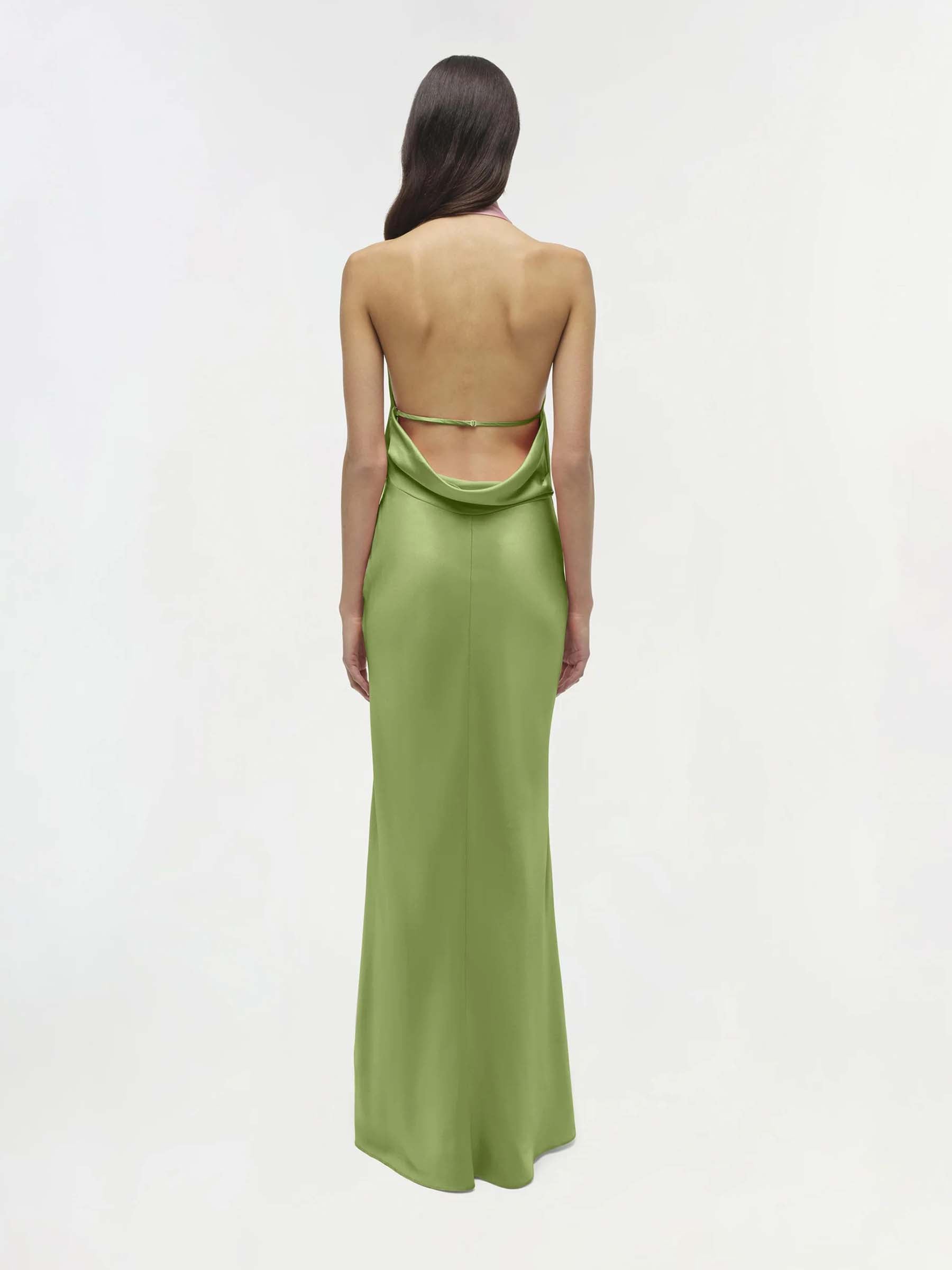 Outlet online Simkhai Mujer Vestido Maxi Satén color Verde sku 732-001501 01 - Foto 4