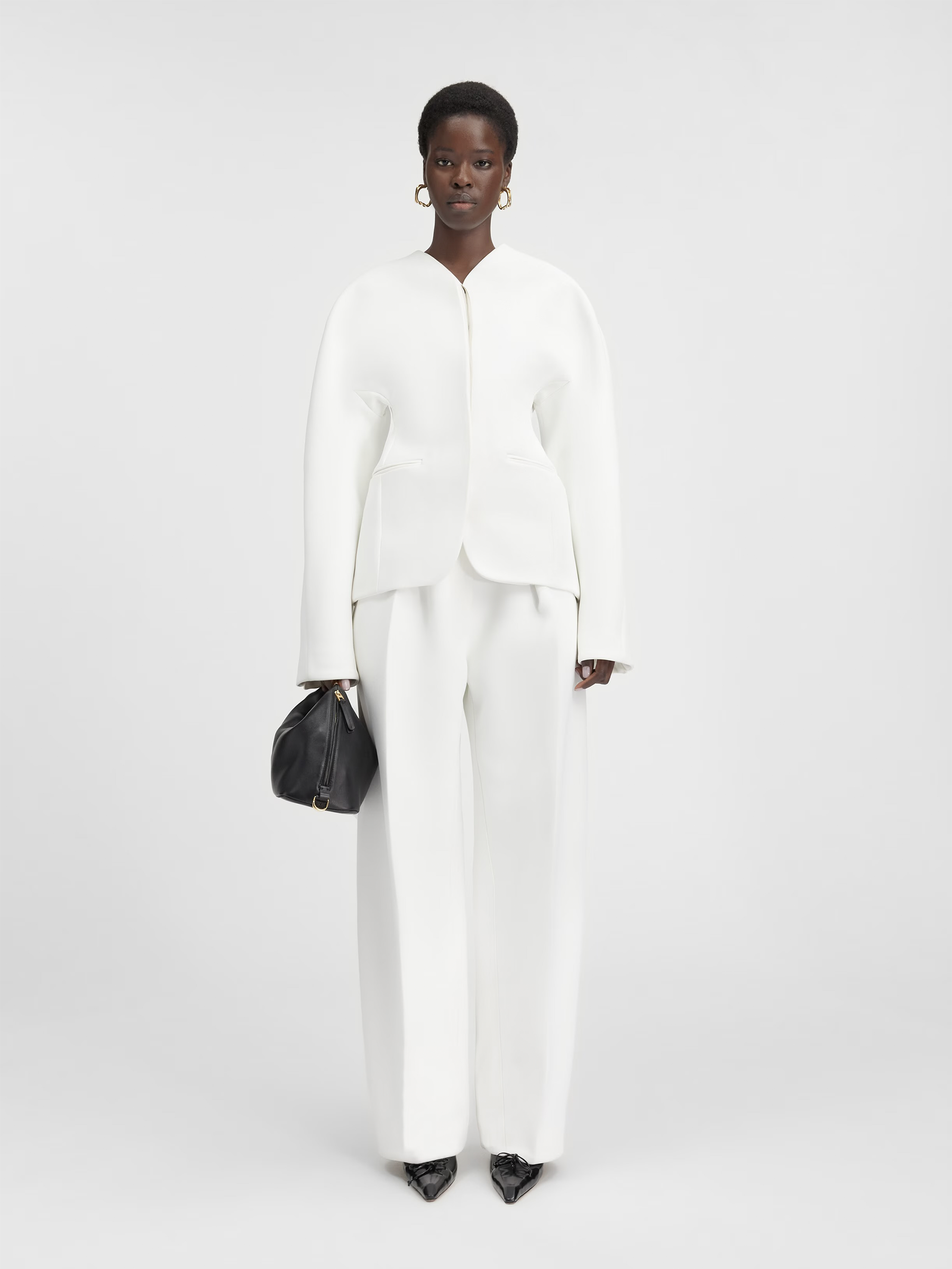 Outlet online Jacquemus Mujer Chaqueta Le Veste Ovalo color Blanco sku 741-002084 01 - Foto 2