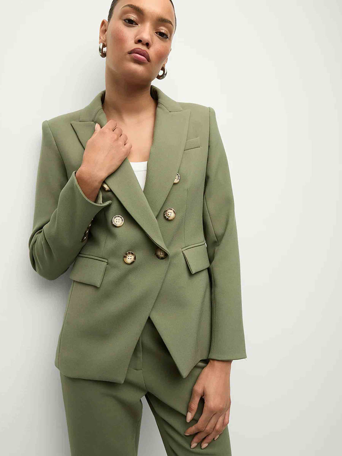 Veronica Beard Mujer Barcelona Blazer Miller Dickey color Verde Militar sku 741-002216 01 - Foto 2