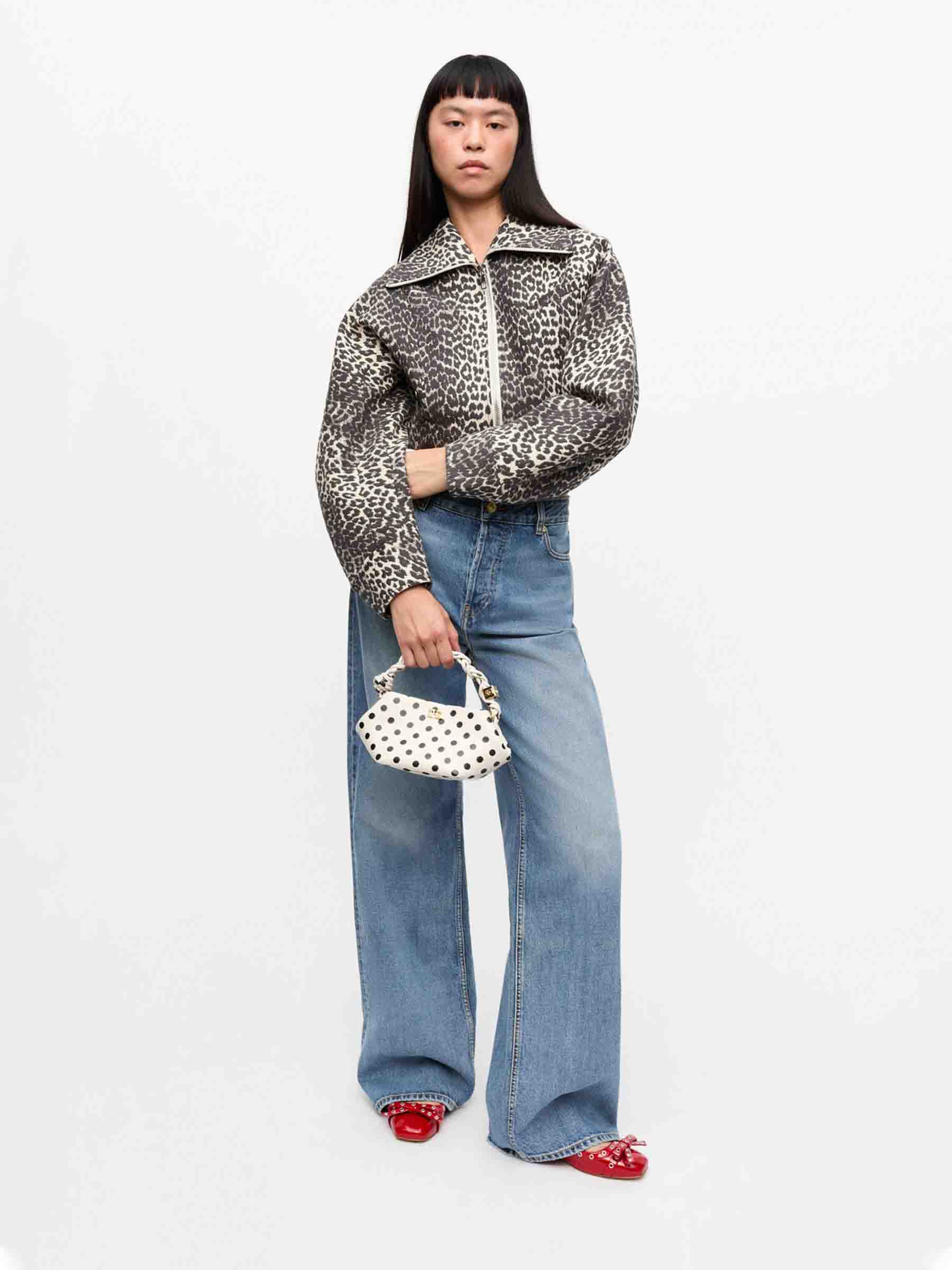 Outlet online Ganni Mujer Cazadora Cropped Cremallera color Leopardo sku 741-002227 01 - Foto 2
