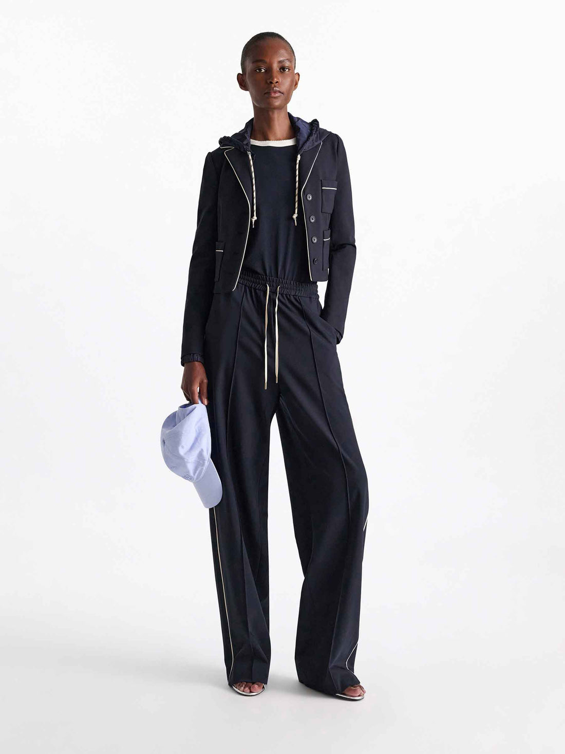 Outlet online Dorothee Schumacher Mujer Blazer Cropped color Azul Noche sku 741-002341 01 - Foto 2