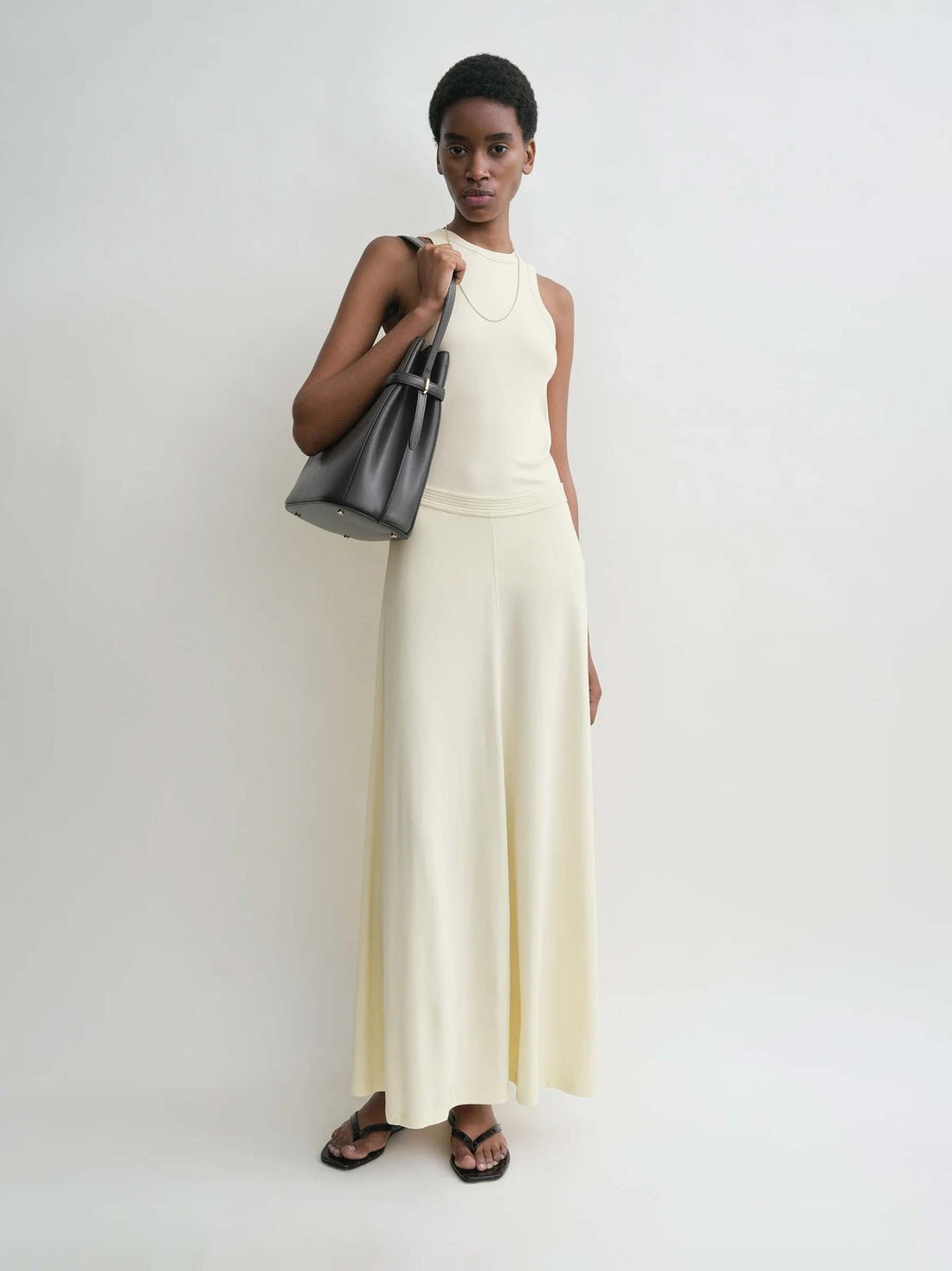 TOTEME Mujer Barcelona Falda Midi Punto color Marfil sku 750-001613 01 - Foto 2