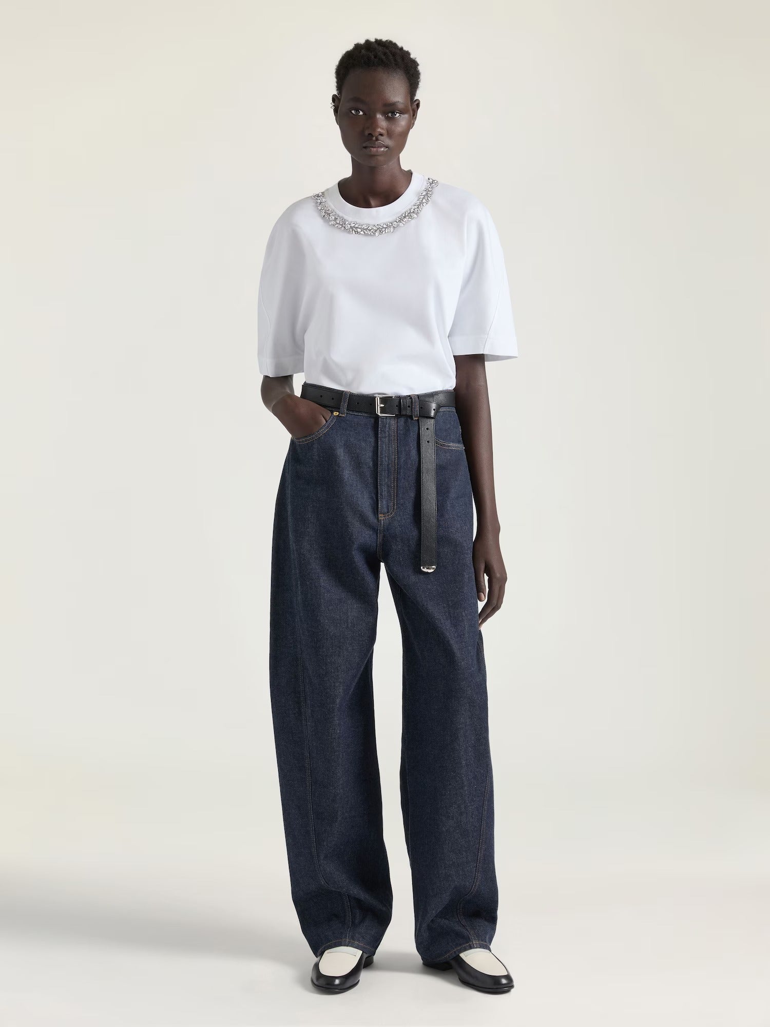 Outlet online Givenchy Mujer Jeans Cocoon color Azul Denim Oscuro sku 761-003905 01 - Foto 2