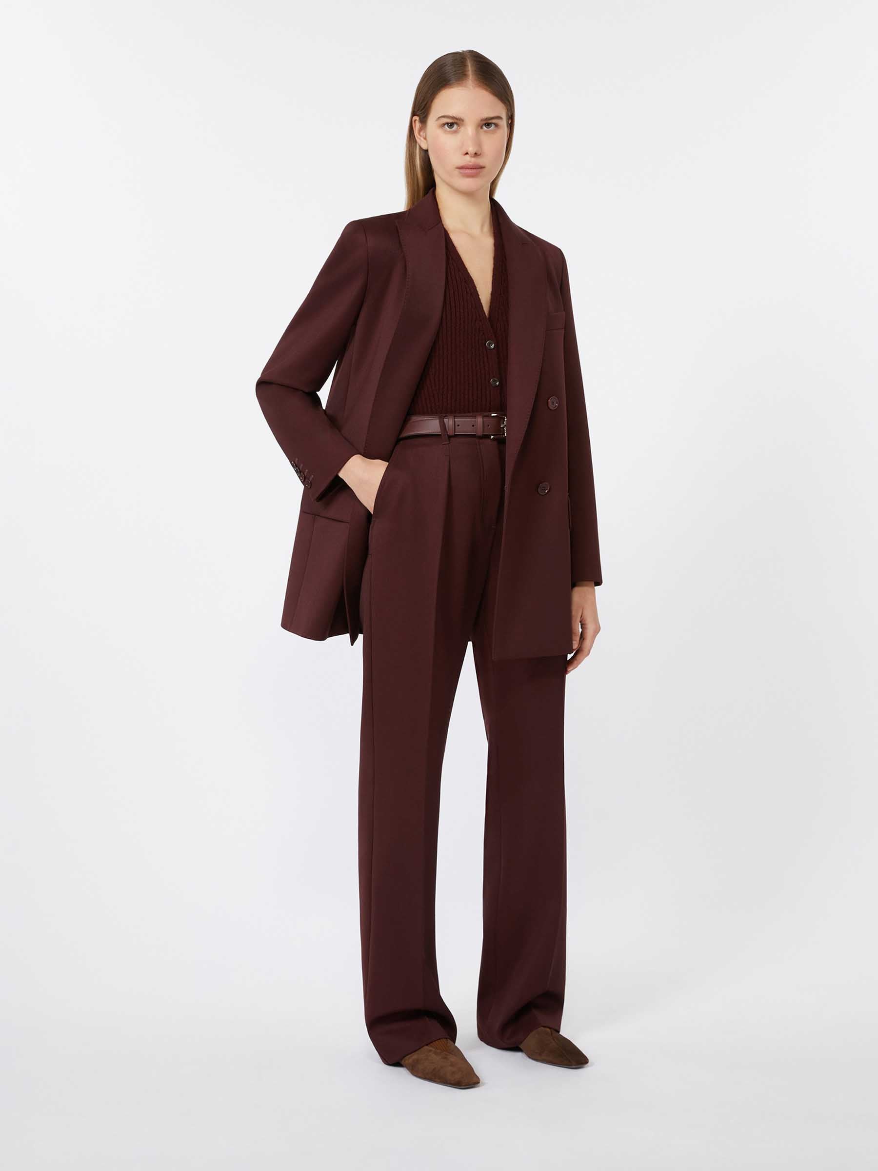 Outlet online Max Mara Mujer Pantalones Rectos Gabardina color Burdeos sku 761-003968 01 - Foto 2