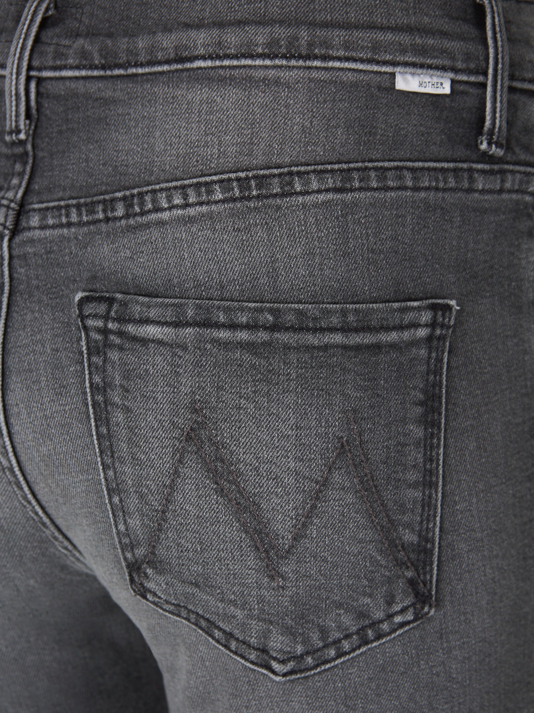 Mother Mujer Barcelona Jeans Flare Weekender color Gris Antracita sku 763-001660 01 - Foto 4