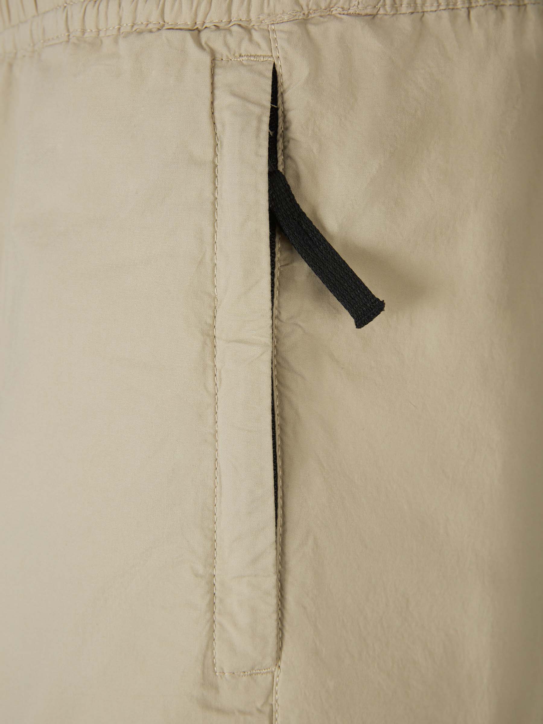 Outlet online Stone Island Hombre Joggers Técnicos Logo color Beis sku 521-003029 03 - Foto 4