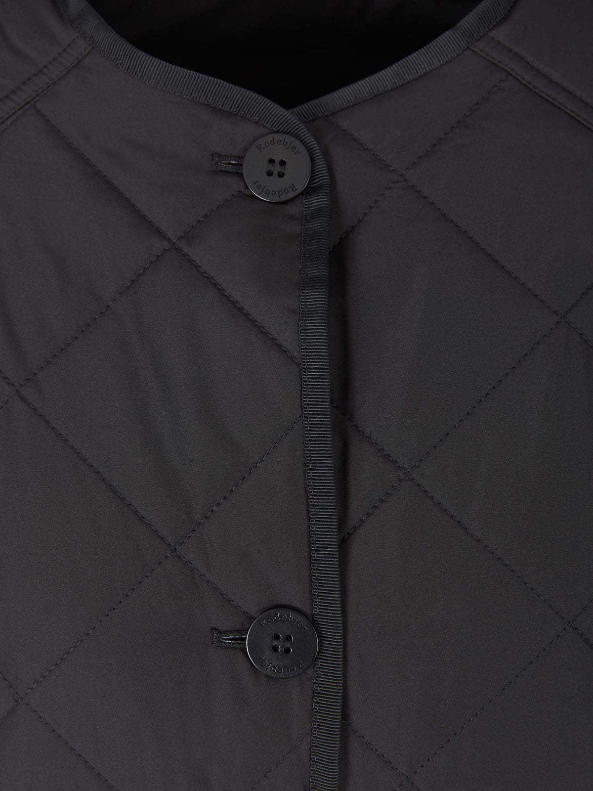 Outlet online Rodebjer Mujer Abrigo Largo Acolchado color Verde Militar sku 771-001342 02 - Foto 3