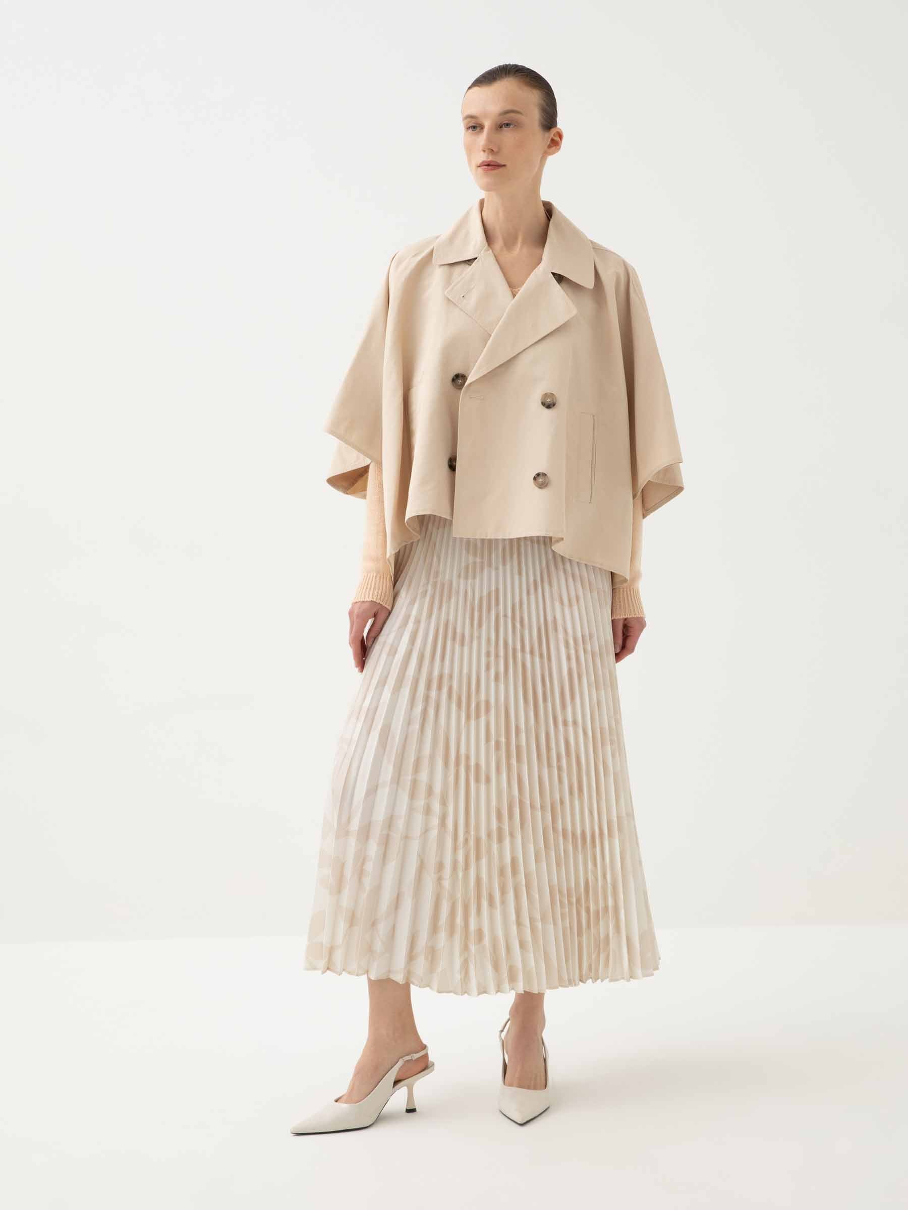 Peserico Mujer Barcelona Gabardina Cruzada Sarga ligera color Beige sku 773-000236 01 - Foto 3