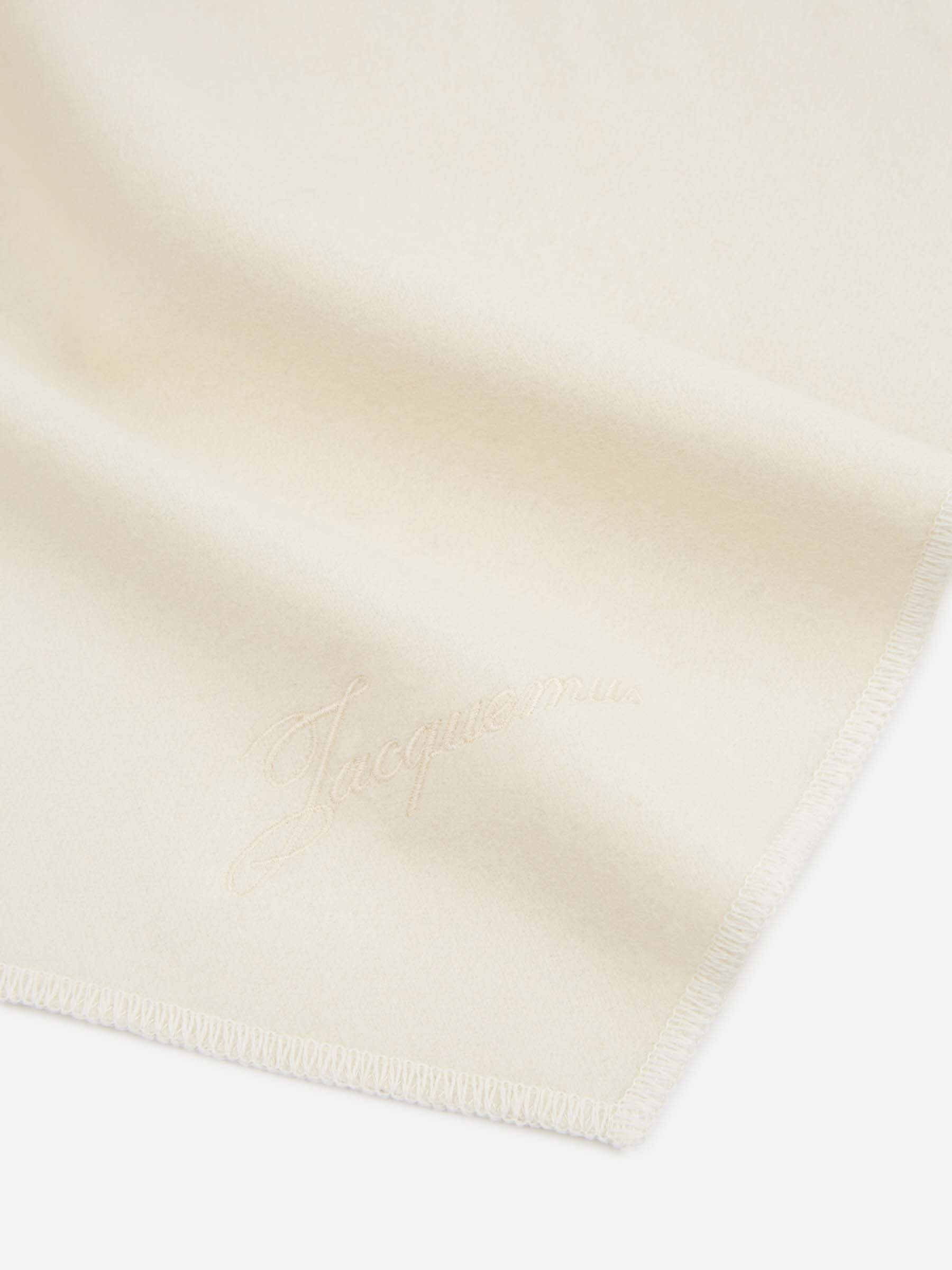 Outlet online Jacquemus Mujer Bandana Cachemiro color Beige sku 796-000120 01 - Foto 3