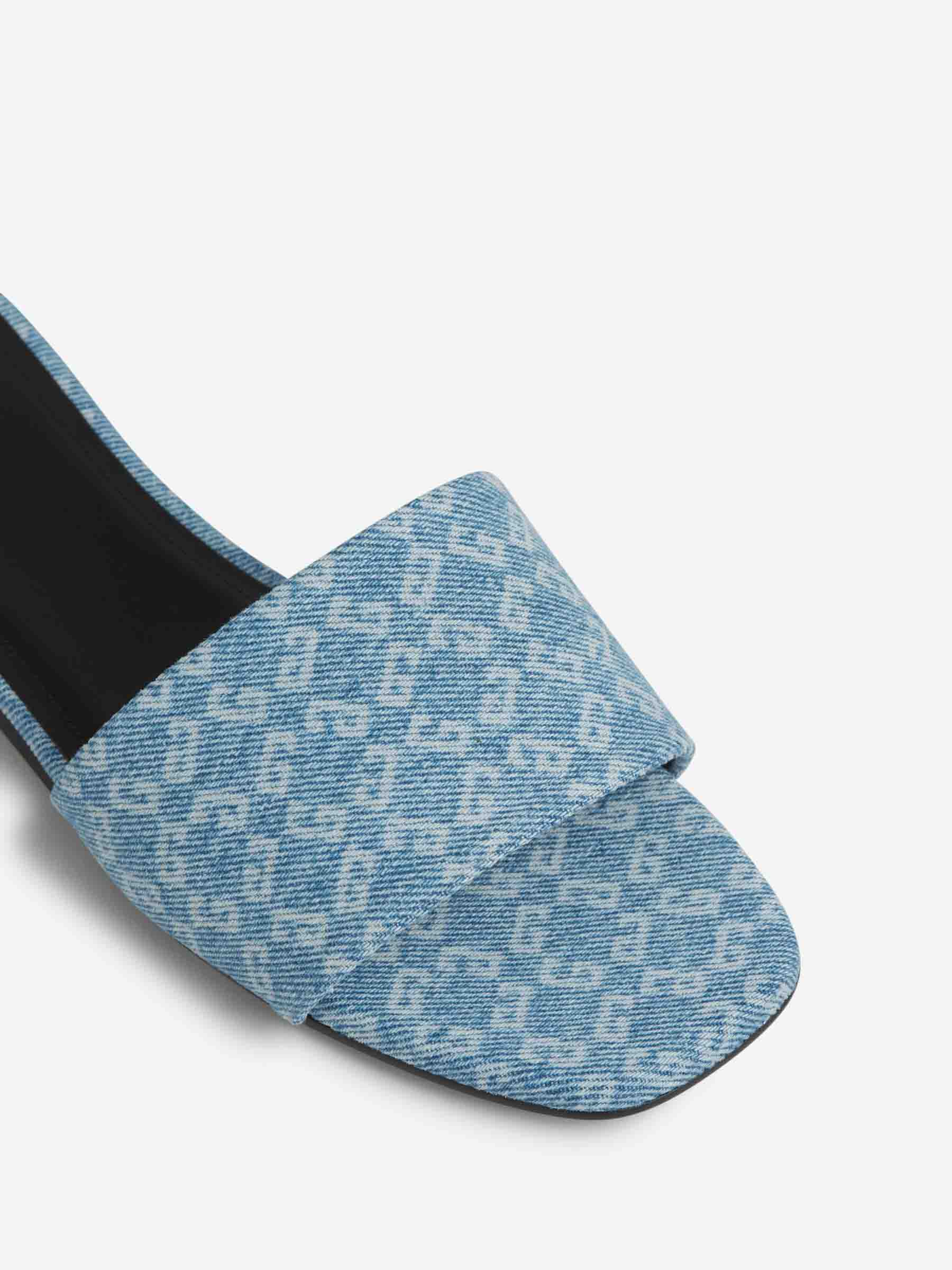 Givenchy Mujer Barcelona Mules Planos Monogram color Azul Denim Claro sku 800-005445 01 - Foto 5