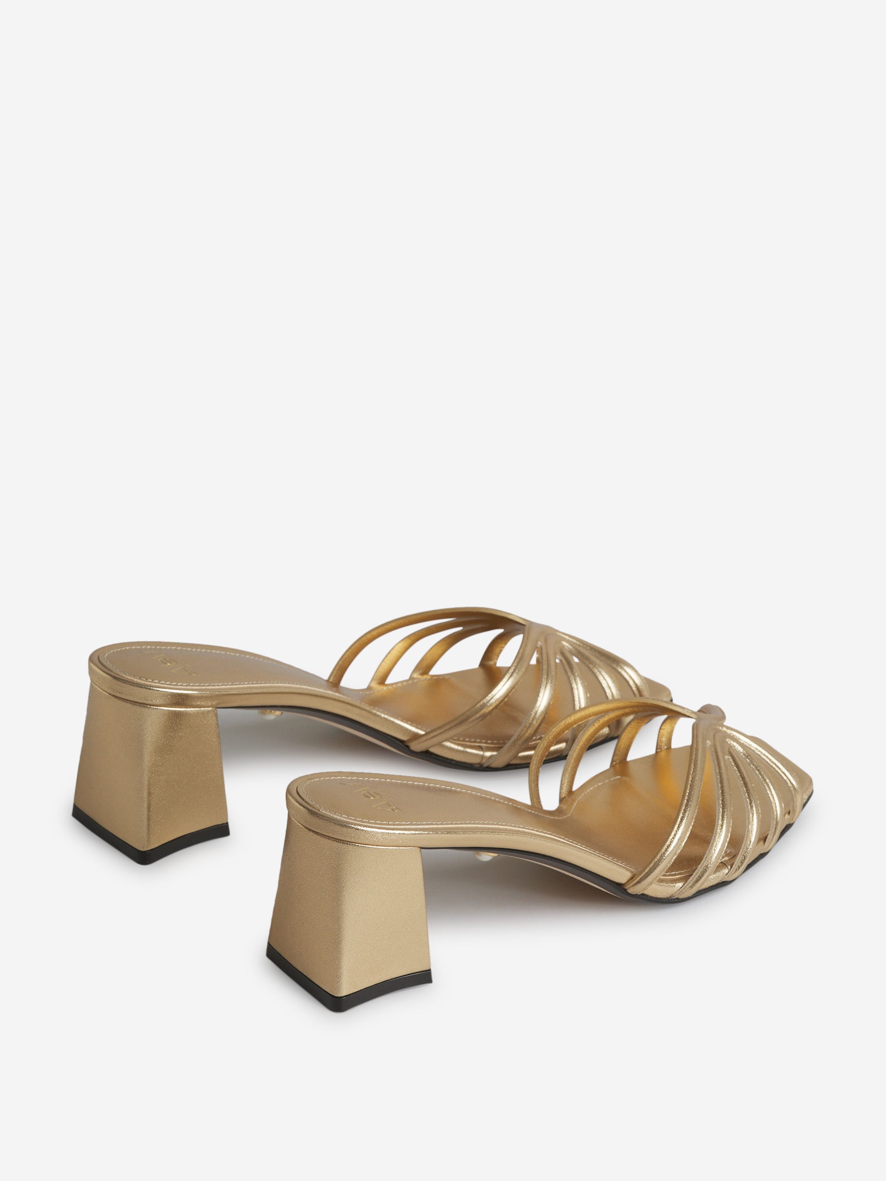 Aleví Milano Mujer Barcelona Mules Dorados Tiras color Dorado sku 800-005468 01 - Foto 3