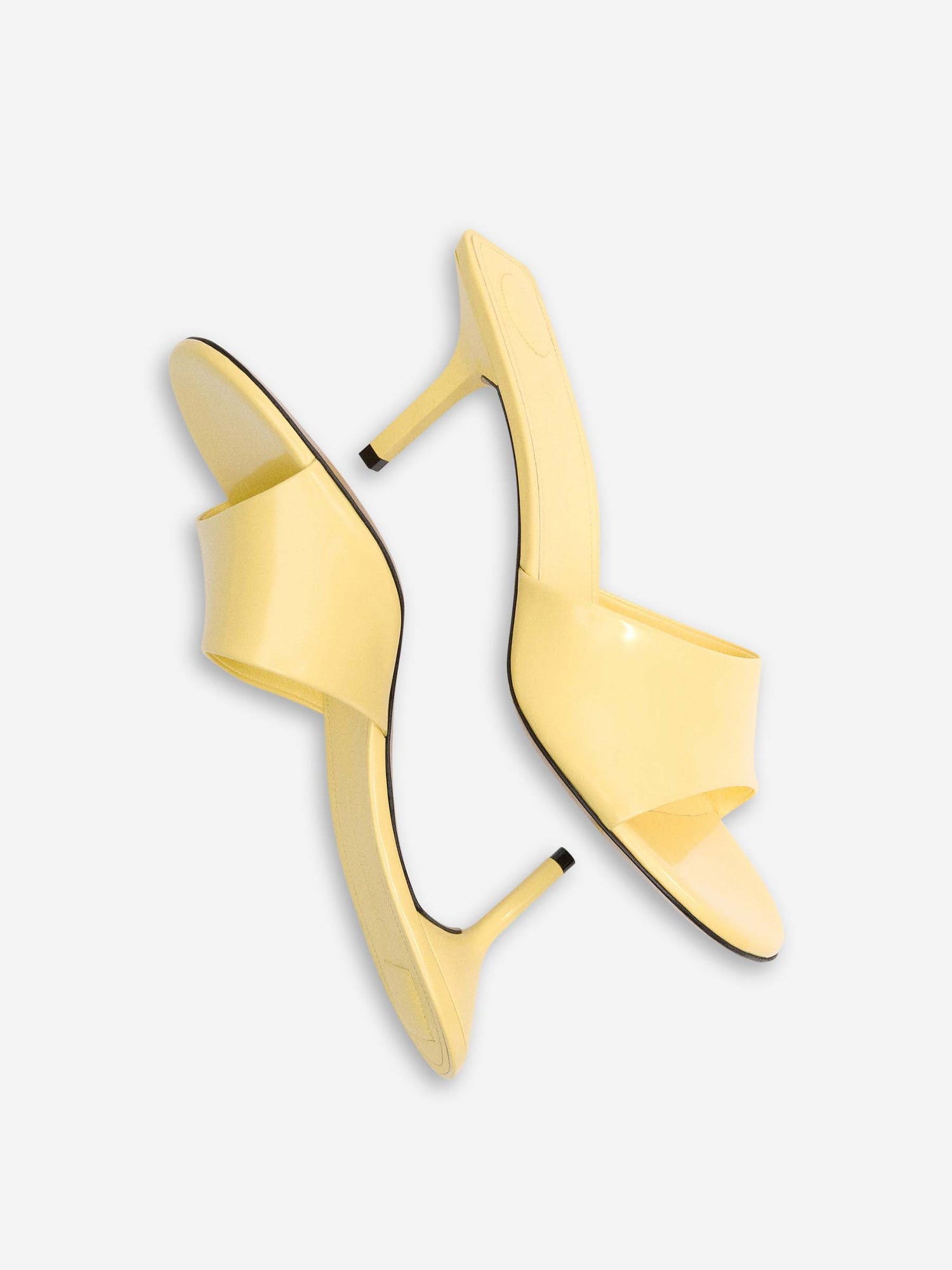Jacquemus Mujer Barcelona Mules Tacón Cubisto color Amarillo Claro sku 800-005480 00 - Foto 4