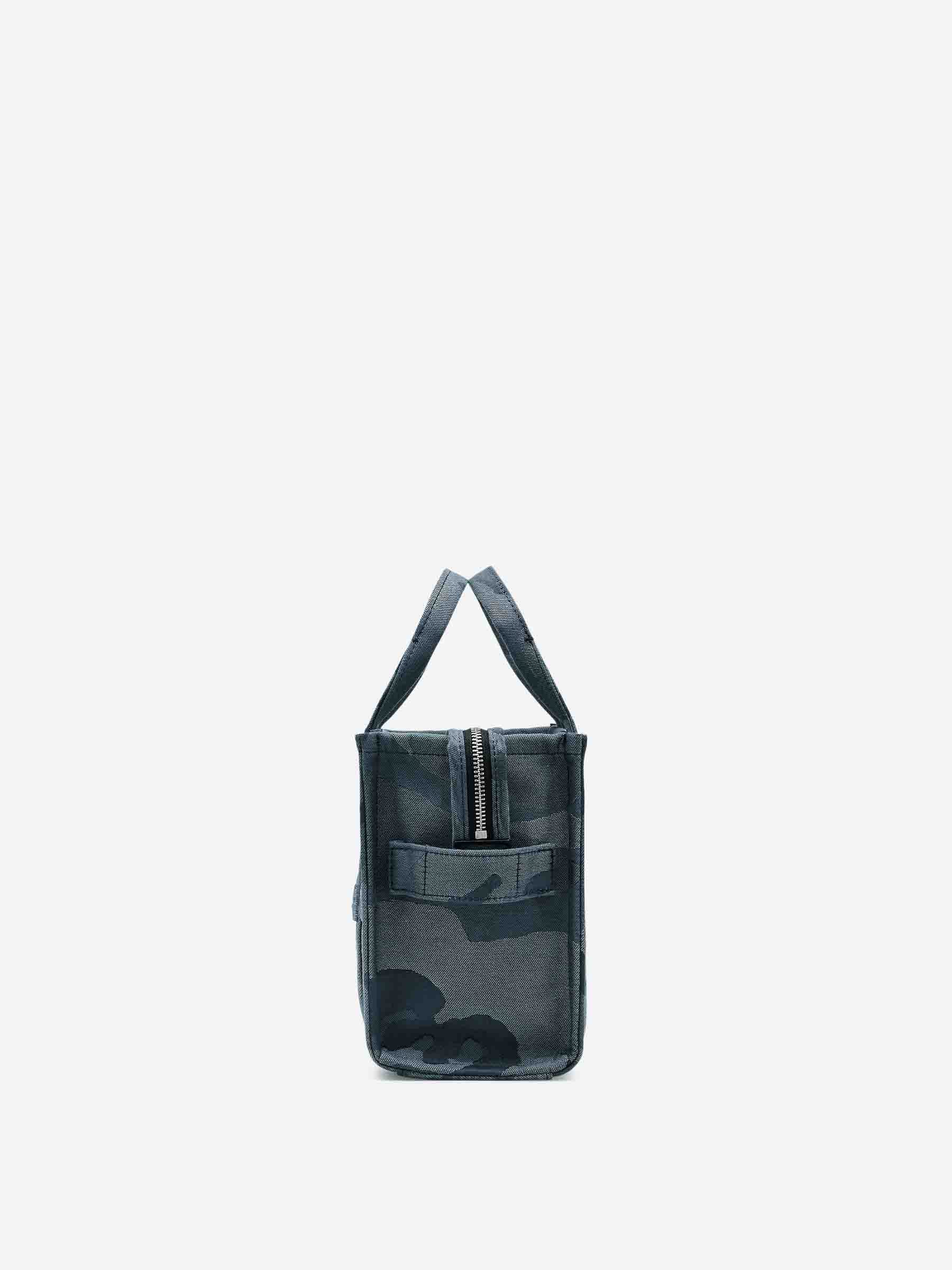 Marc Jacobs Mujer Barcelona Bolso Tote Camo Jacquard S color Camuflaje Azul sku 810-008134 01 - Foto 4