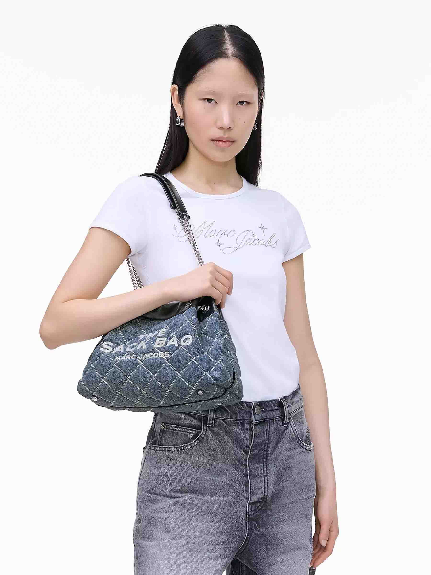 Outlet online Marc Jacobs Mujer Bolso Tote The Quilted Denim Large Chain Sack Bag color Azul Denim sku 810-008224 01 - Foto 2