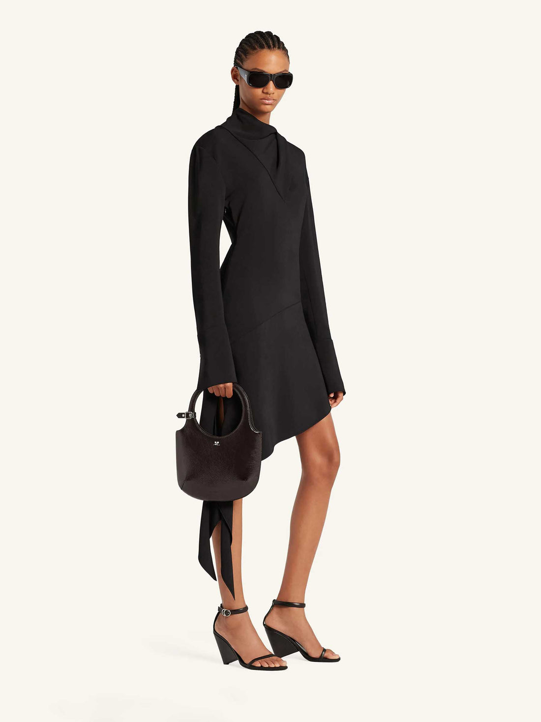 Outlet online Courrèges Mujer Bolso Holy Naplack color Marrón Oscuro sku 811-000010 01 - Foto 2