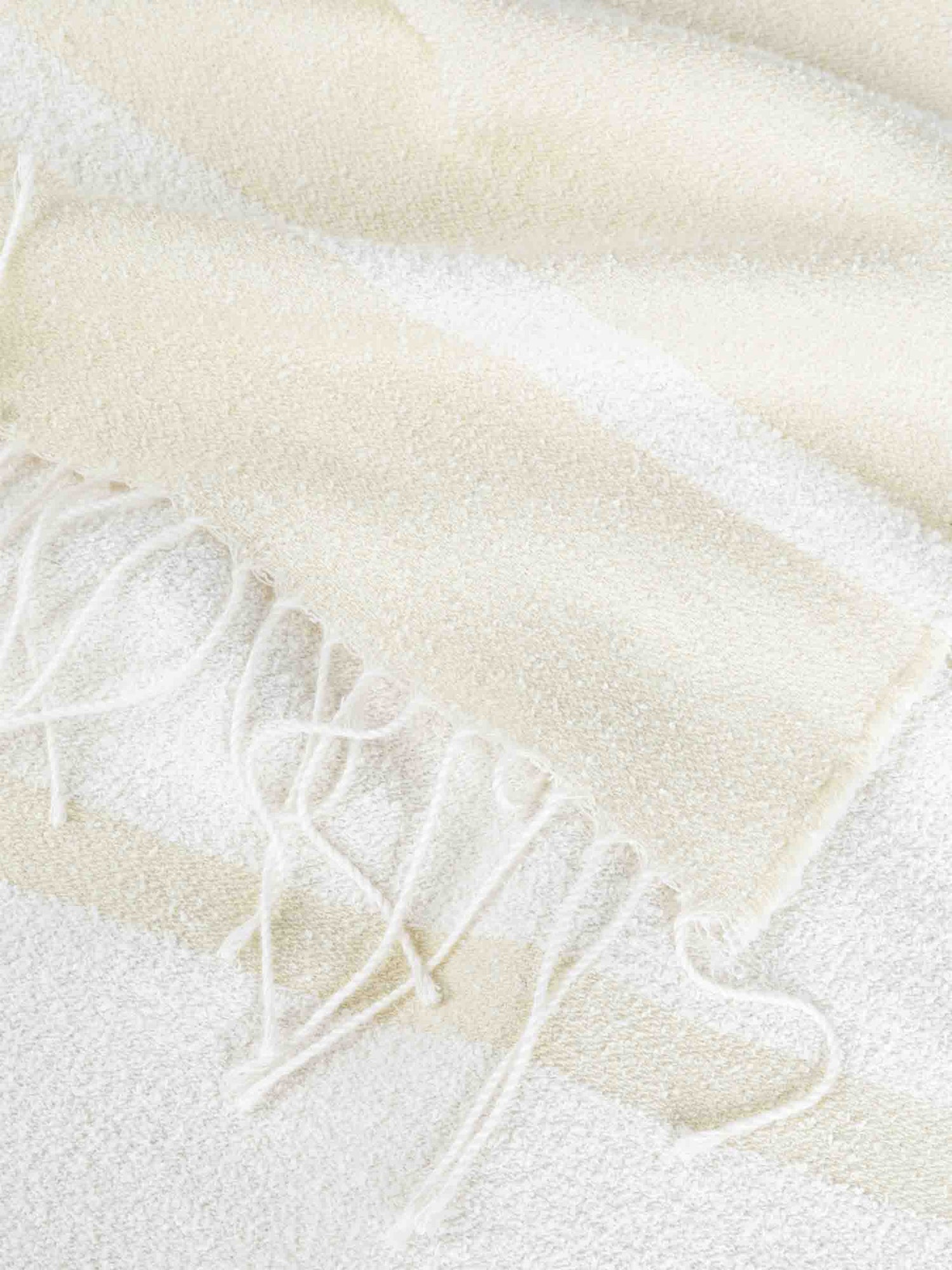 TOTEME Mujer Barcelona Bufanda Monograma Logo color Crema sku 840-000797 01 - Foto 4